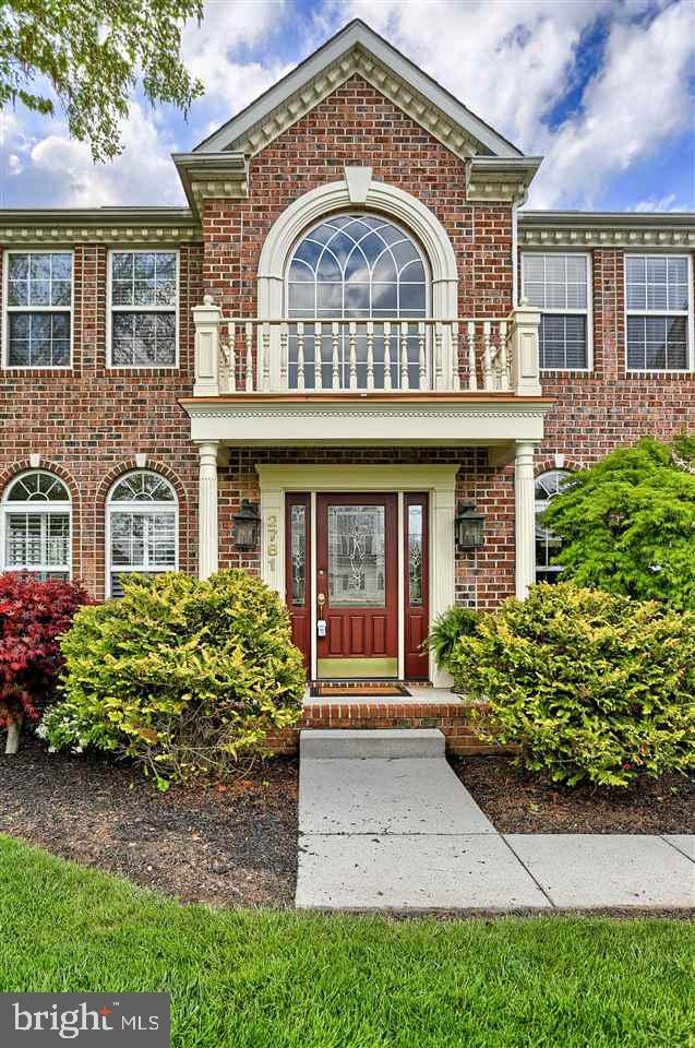 COLONIAL MEADOWS - Residential