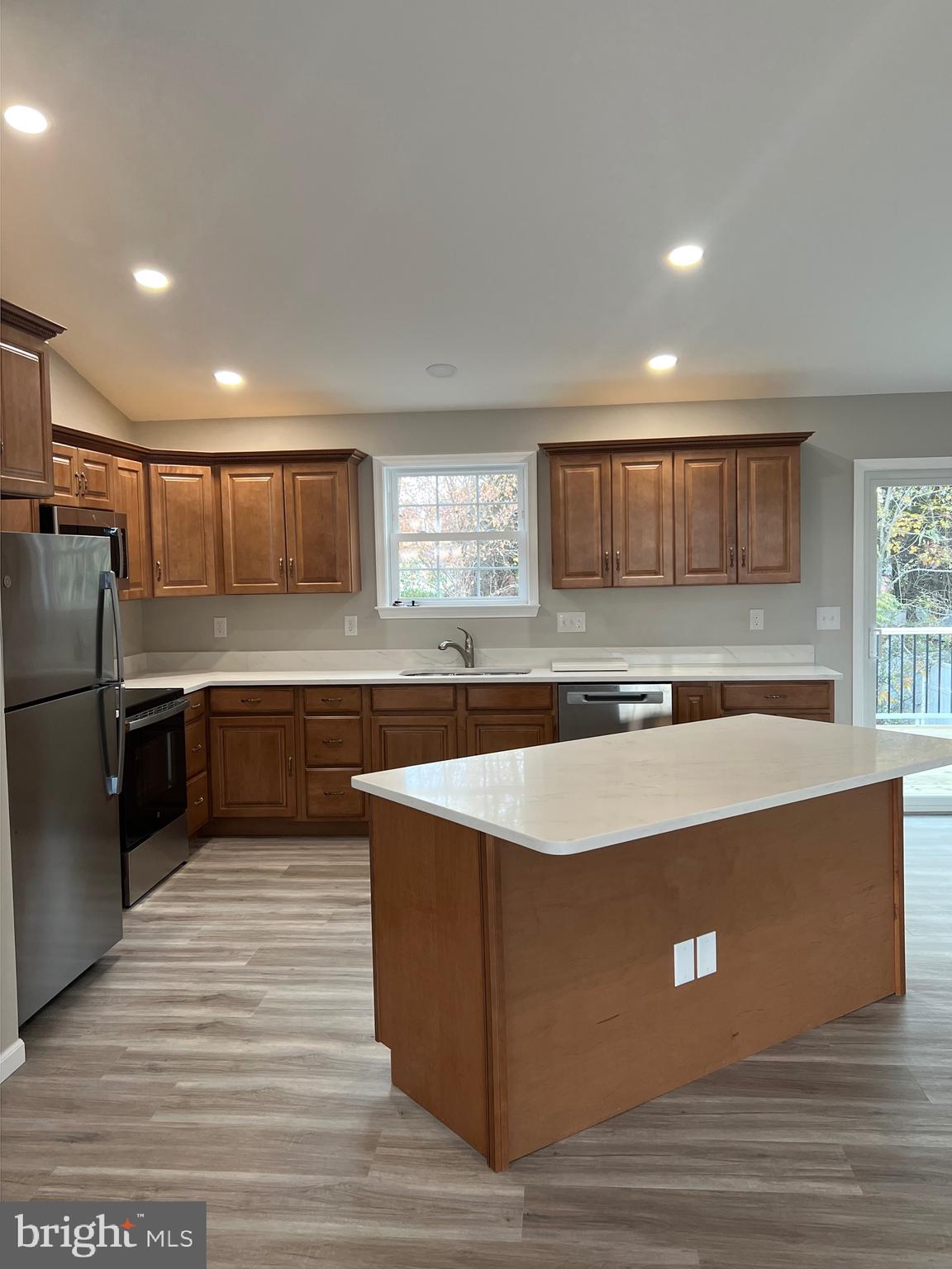 INWOOD MEADOWS - Residential