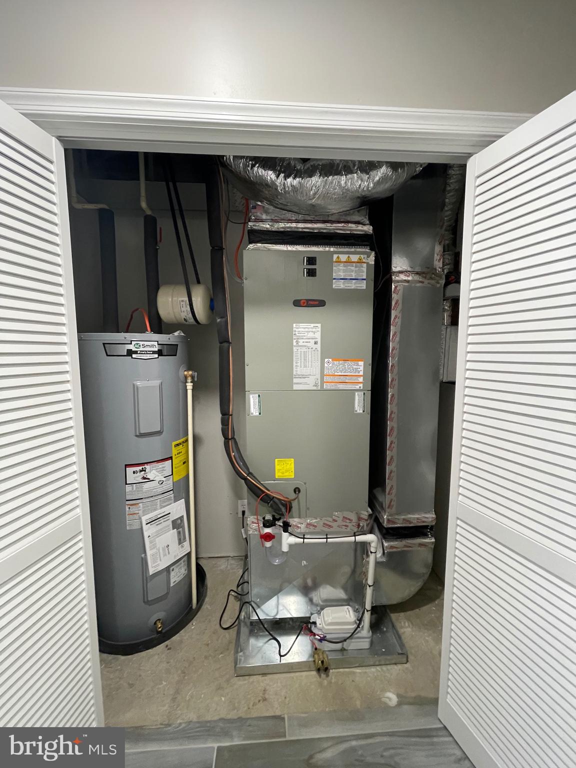 INWOOD MEADOWS - Residential