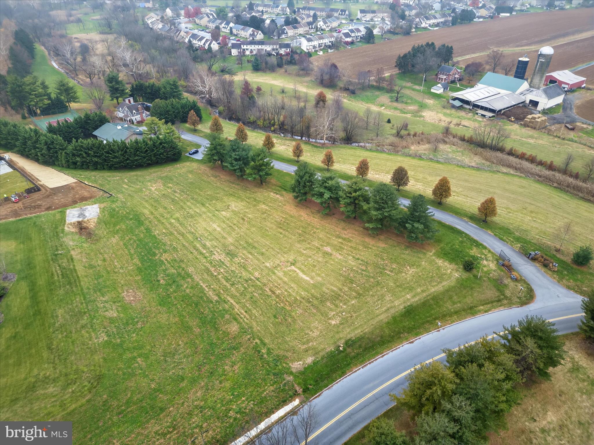 FARM ON QUARRY ROAD - Land