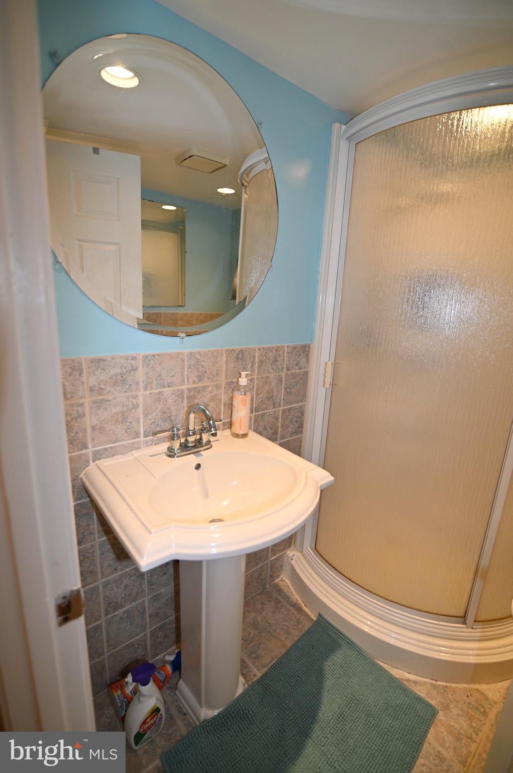 MAPLEWOOD - Residential