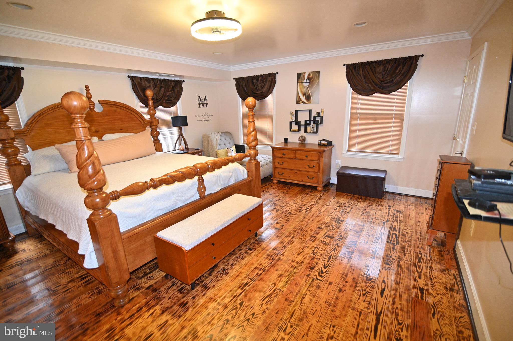 MAPLEWOOD - Residential