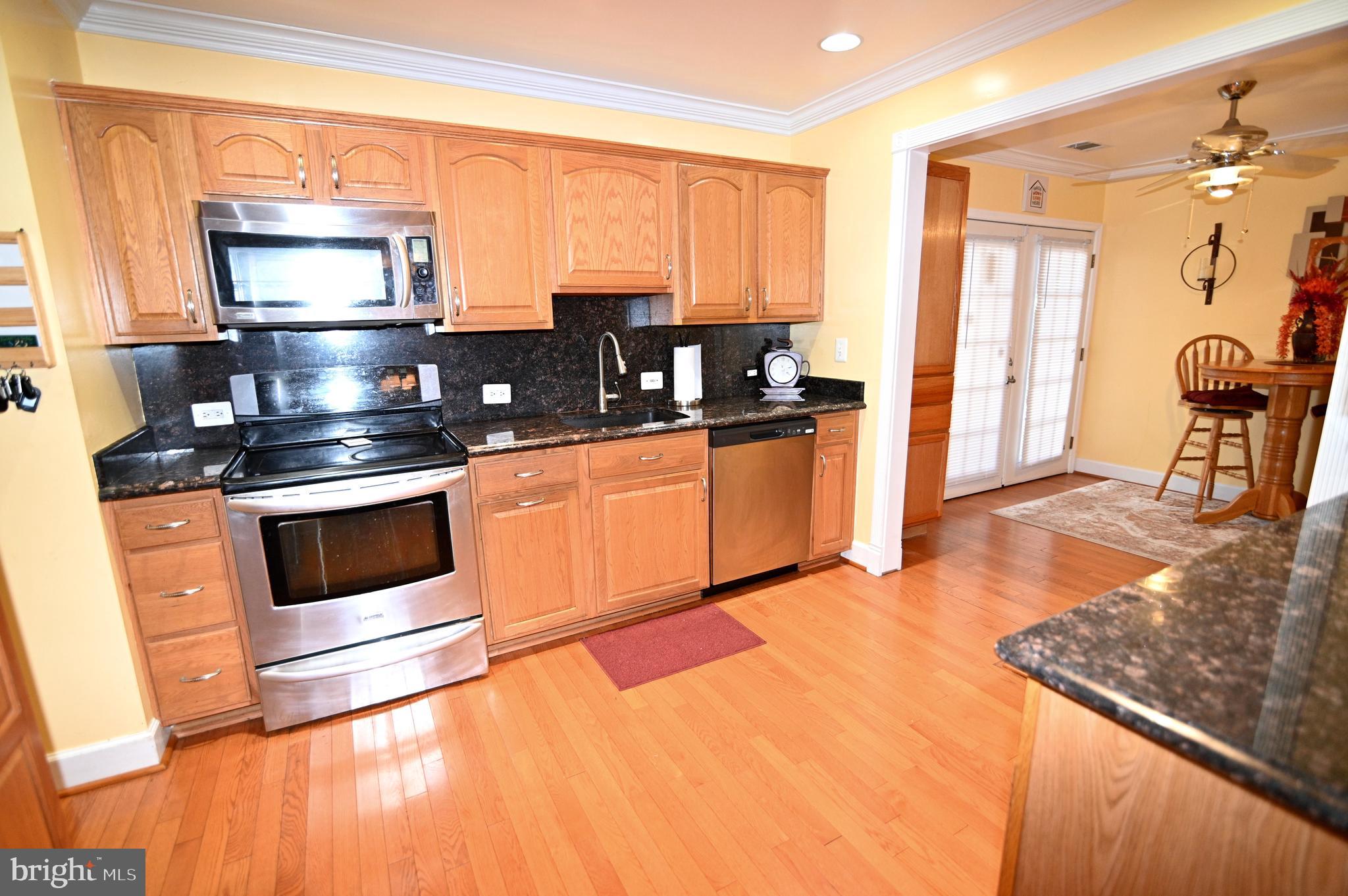 MAPLEWOOD - Residential