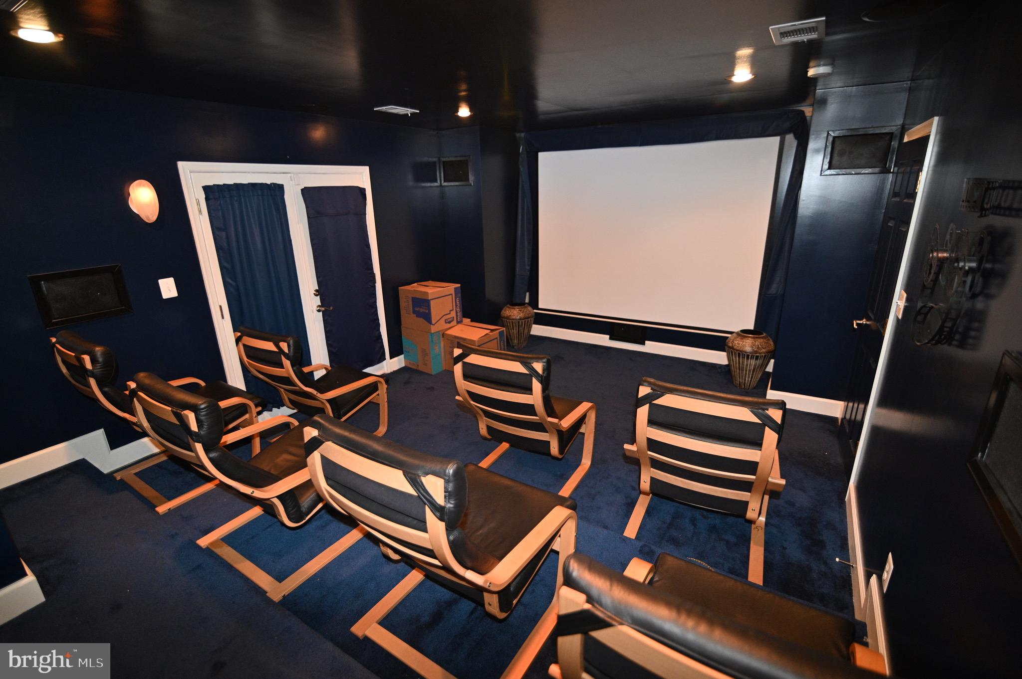 MAPLEWOOD - Residential