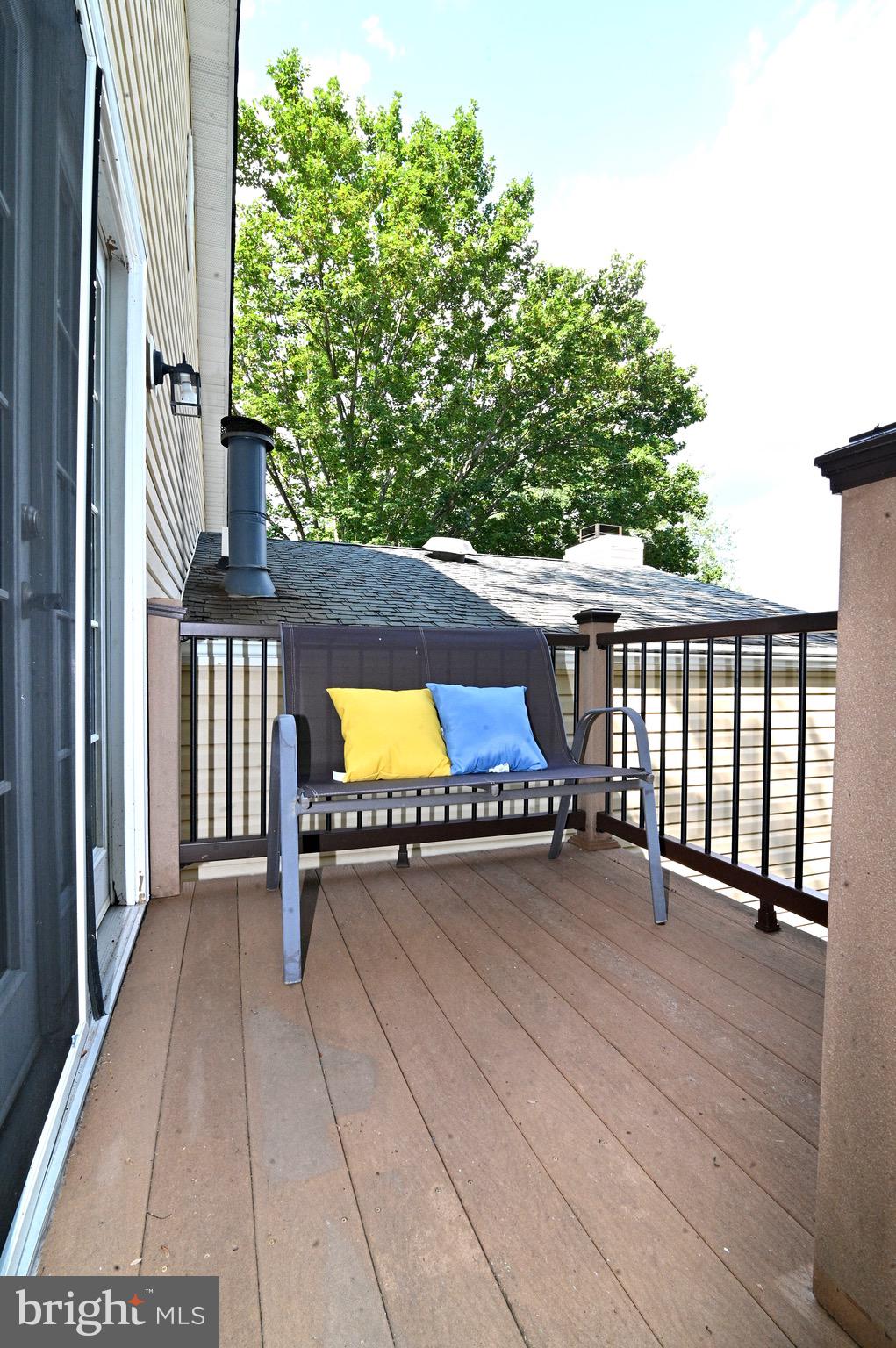 MAPLEWOOD - Residential