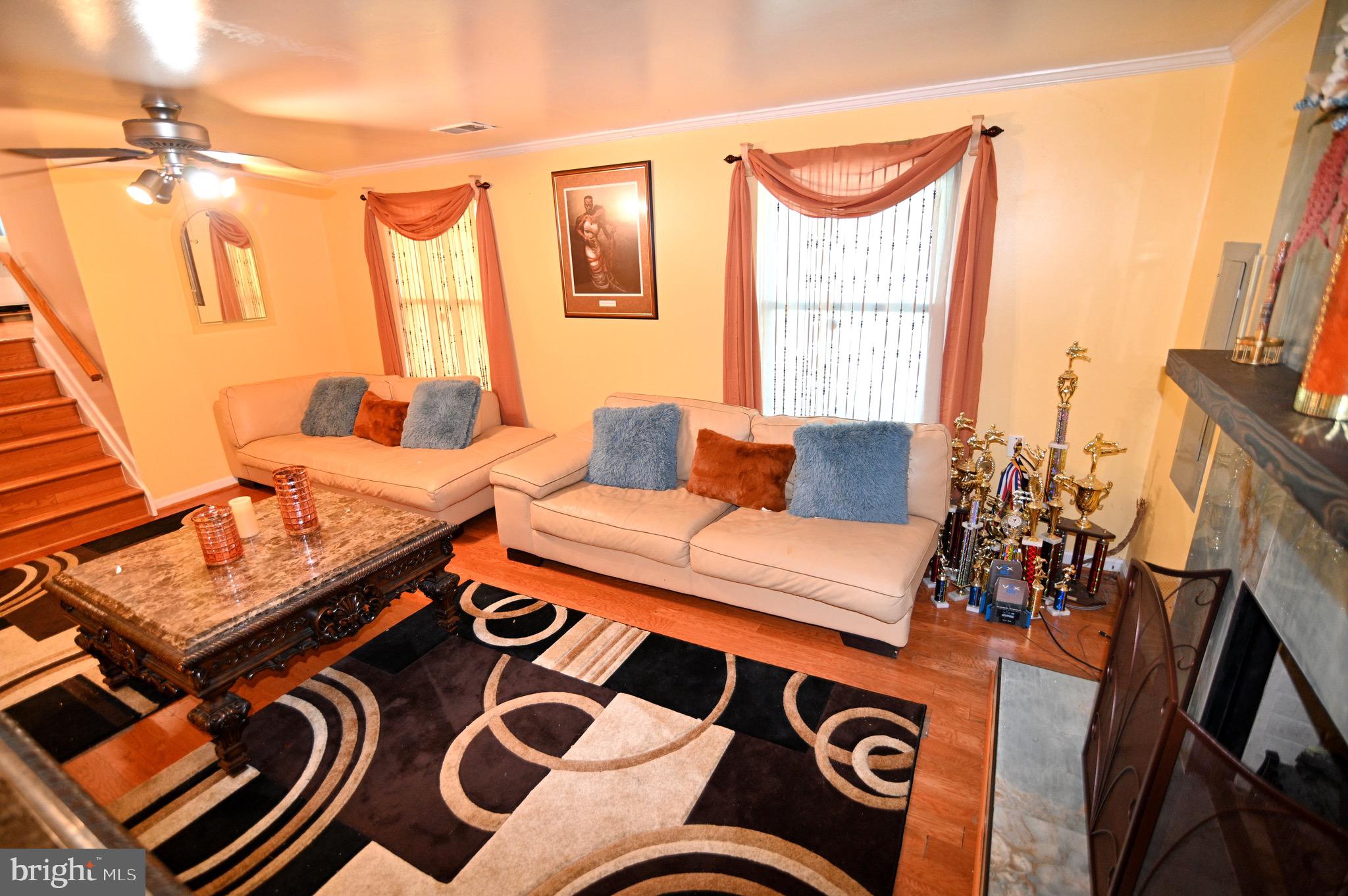 MAPLEWOOD - Residential