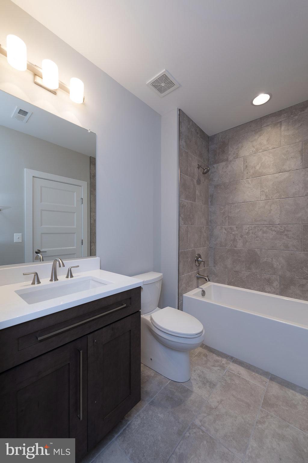 WEST VIENNA WOODS - Residential