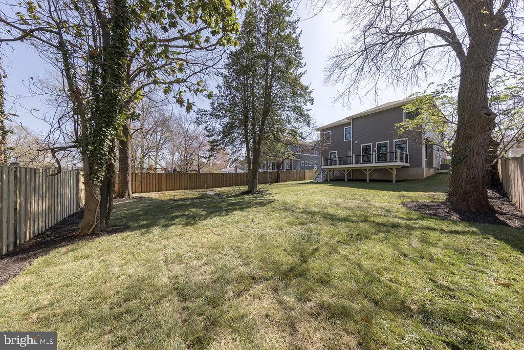 WEST VIENNA WOODS - Residential