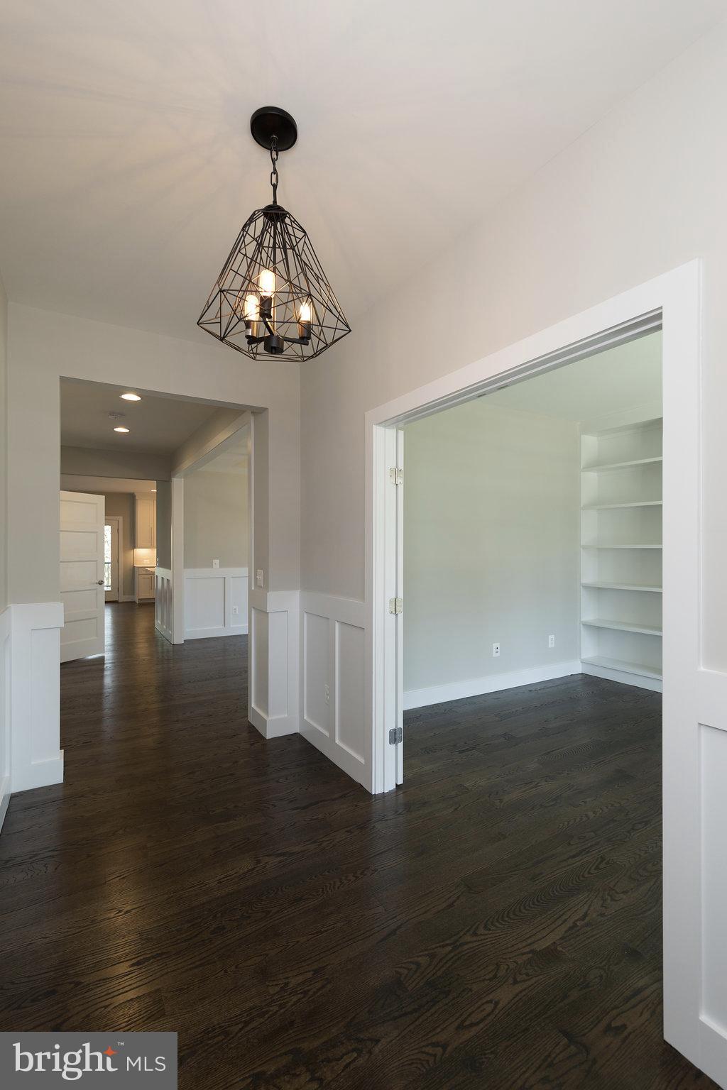 WEST VIENNA WOODS - Residential