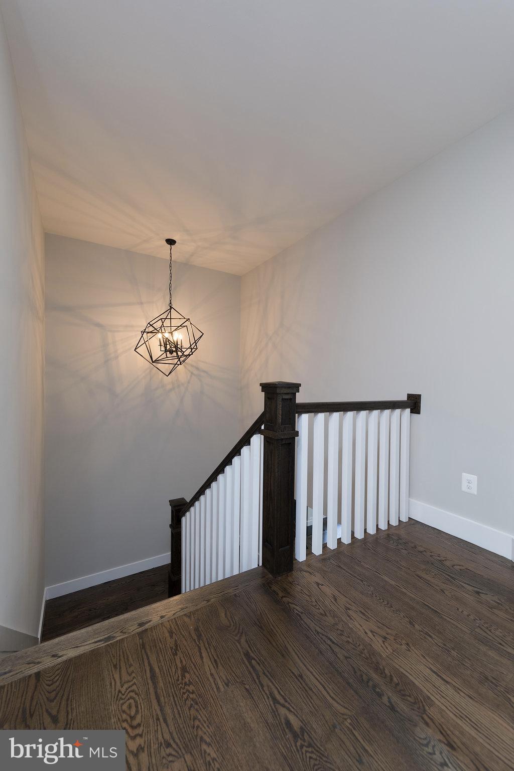 WEST VIENNA WOODS - Residential