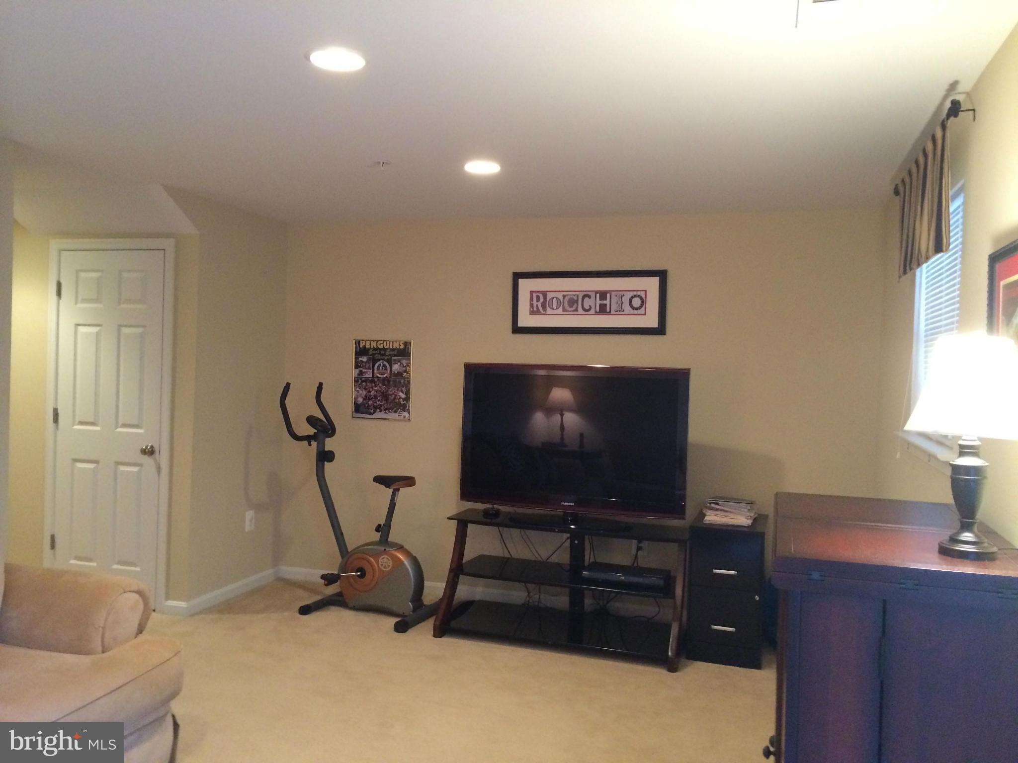 CLEMENTS WOODS - Residential