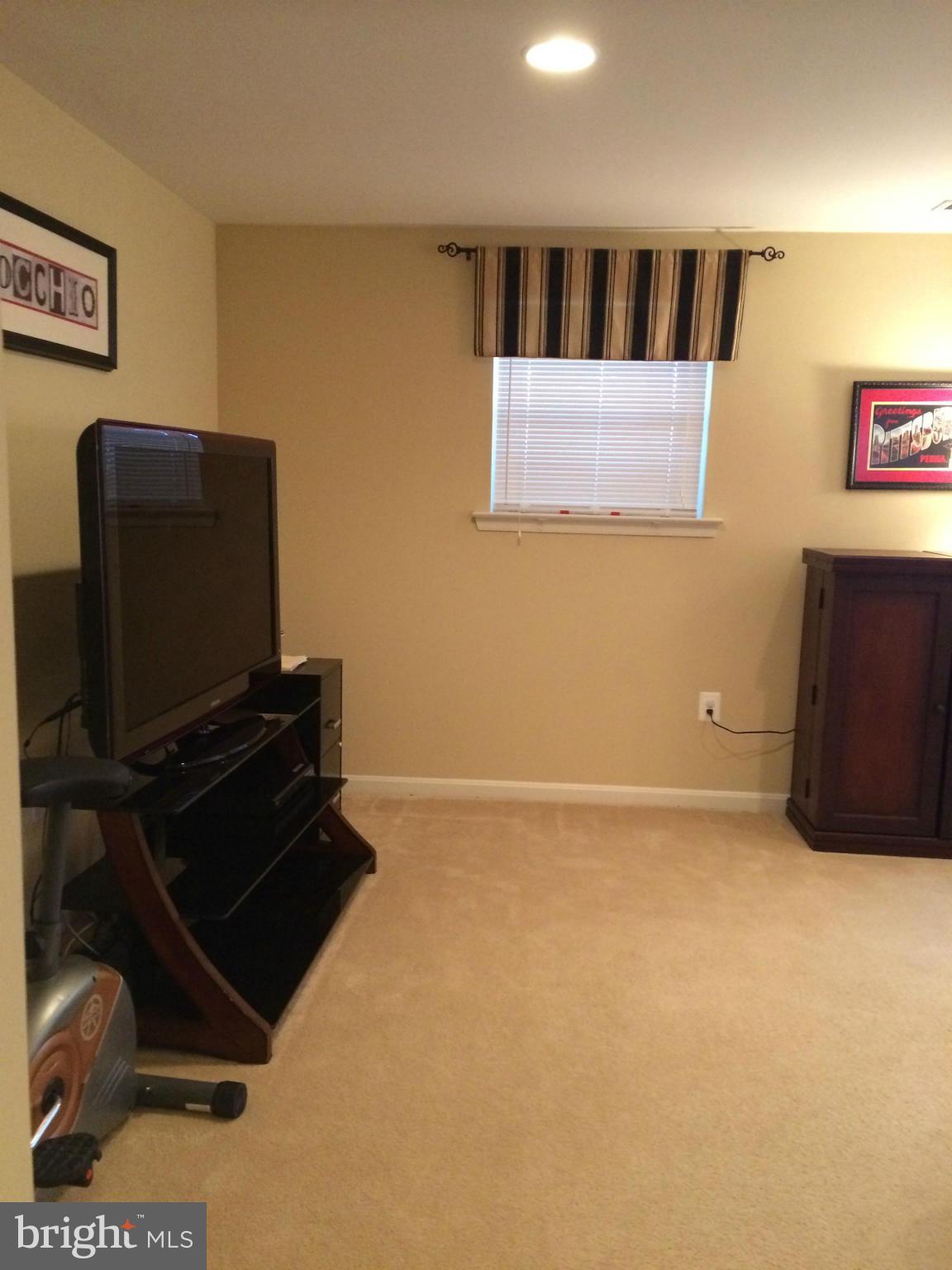 CLEMENTS WOODS - Residential