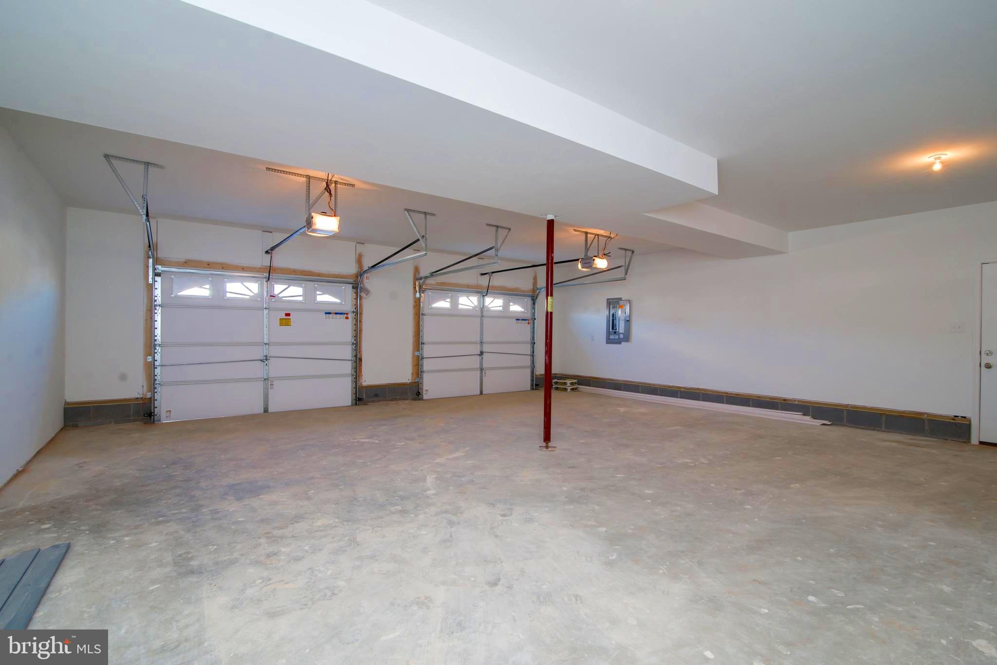 RED HILL - Residential