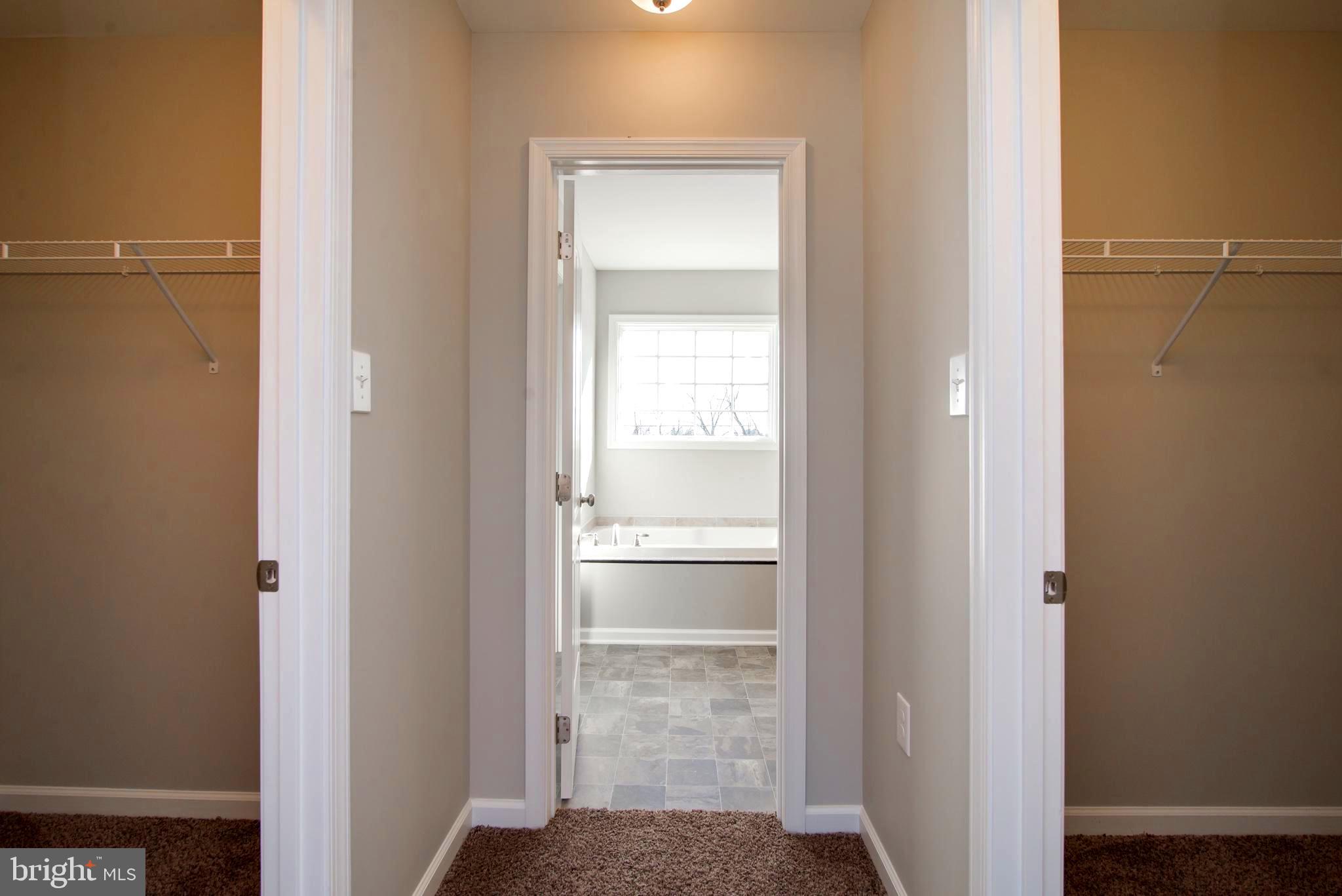 RED HILL - Residential