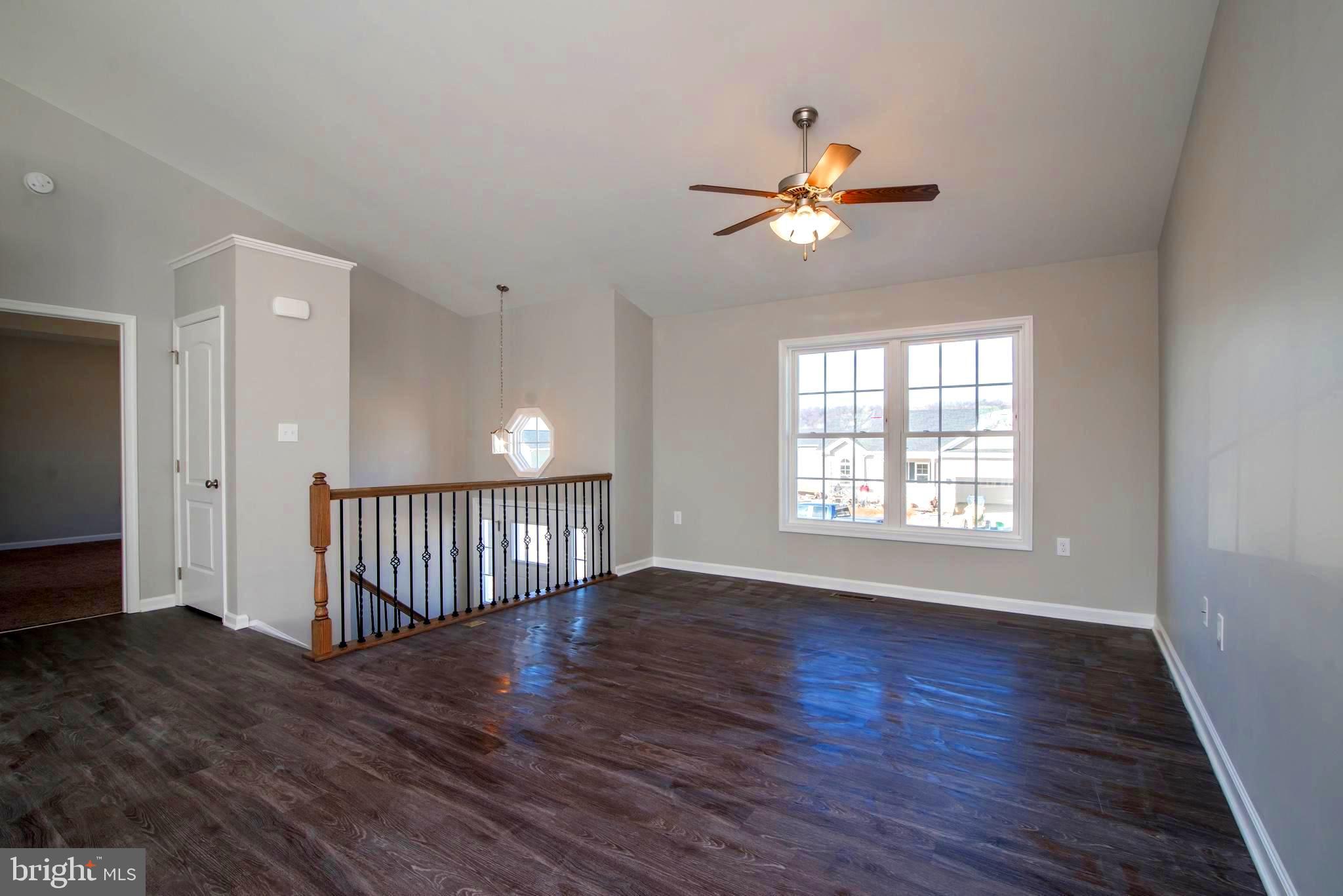 RED HILL - Residential