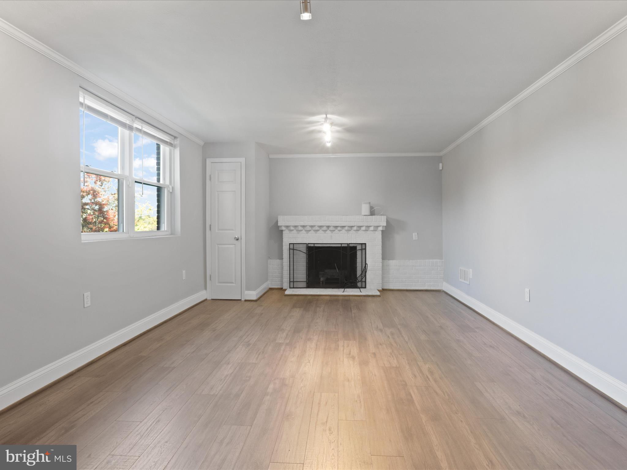 FOREST HEIGHTS - Residential Lease