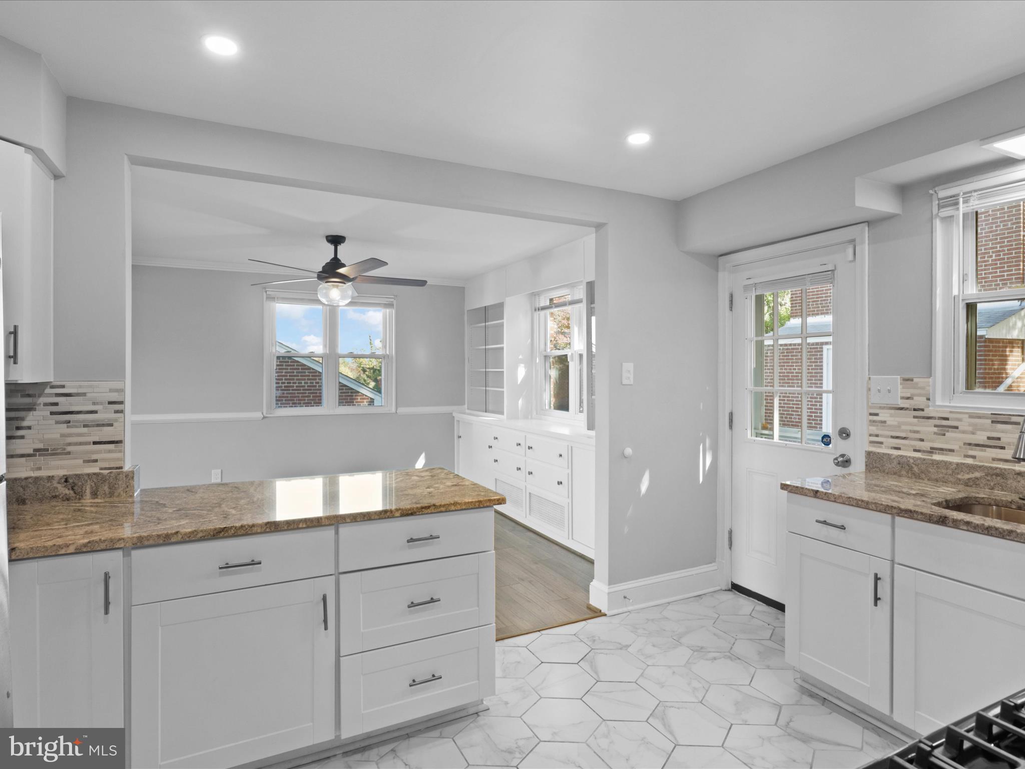 FOREST HEIGHTS - Residential Lease