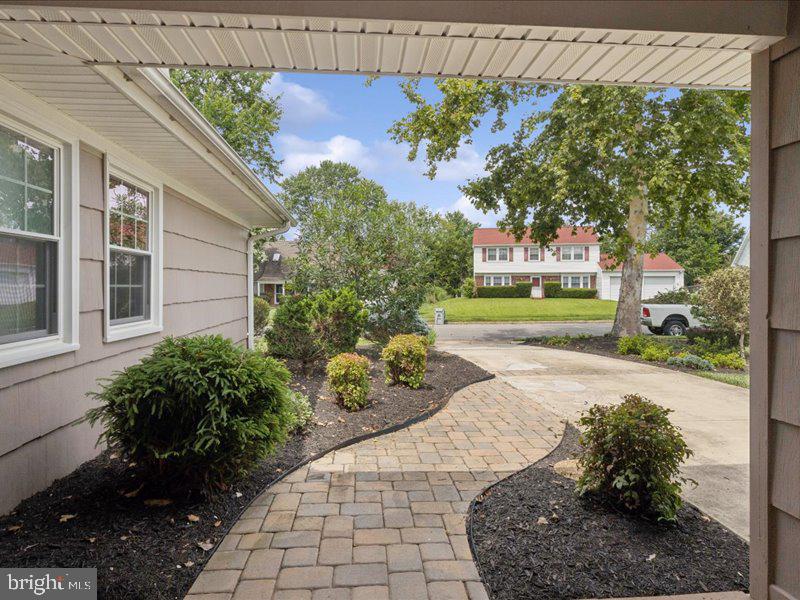 4133 POINT HOLLOW LANE