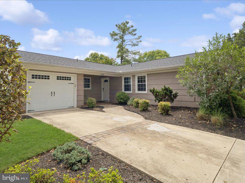 4133 POINT HOLLOW LANE