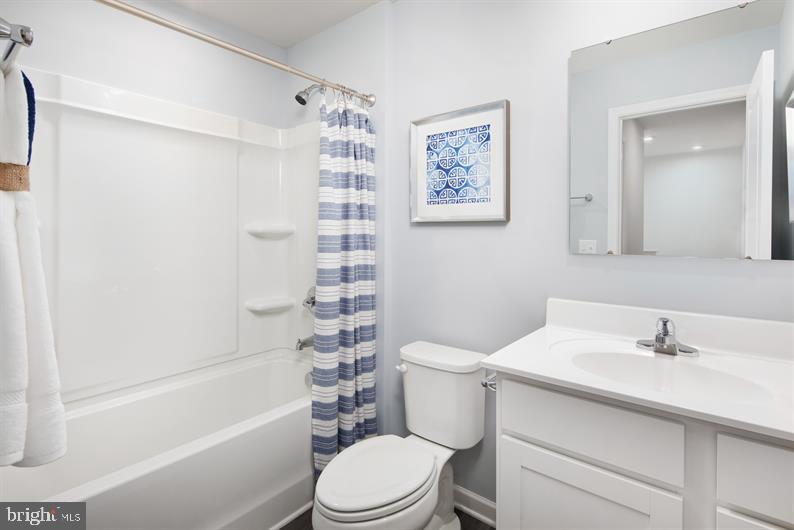 CARDINAL POINTE - Residential