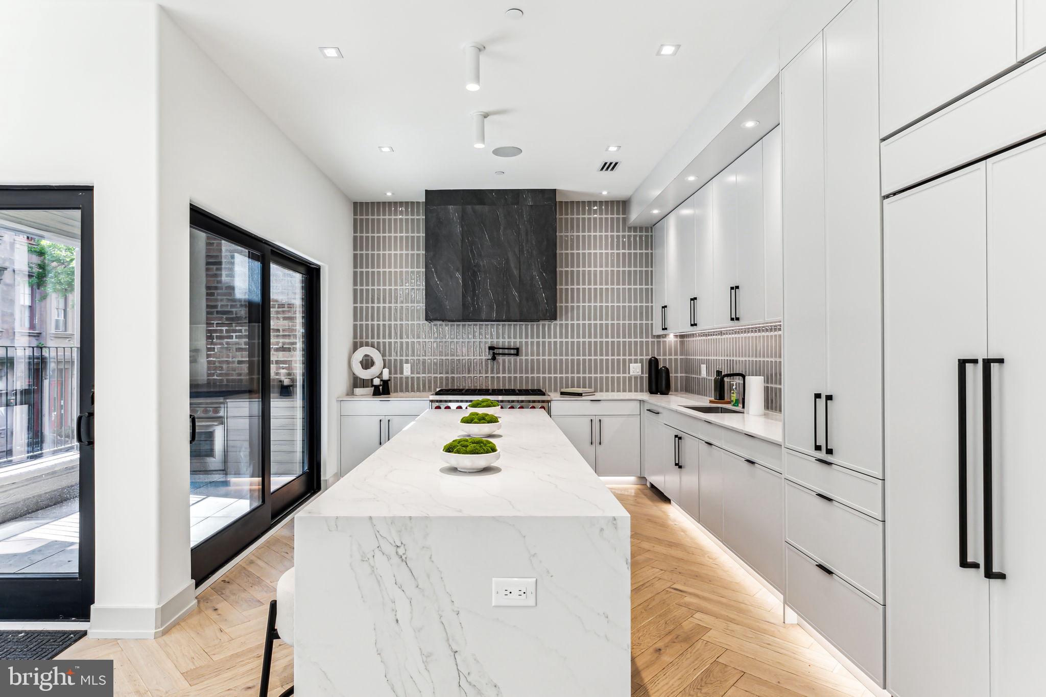 RITTENHOUSE SQUARE - Residential