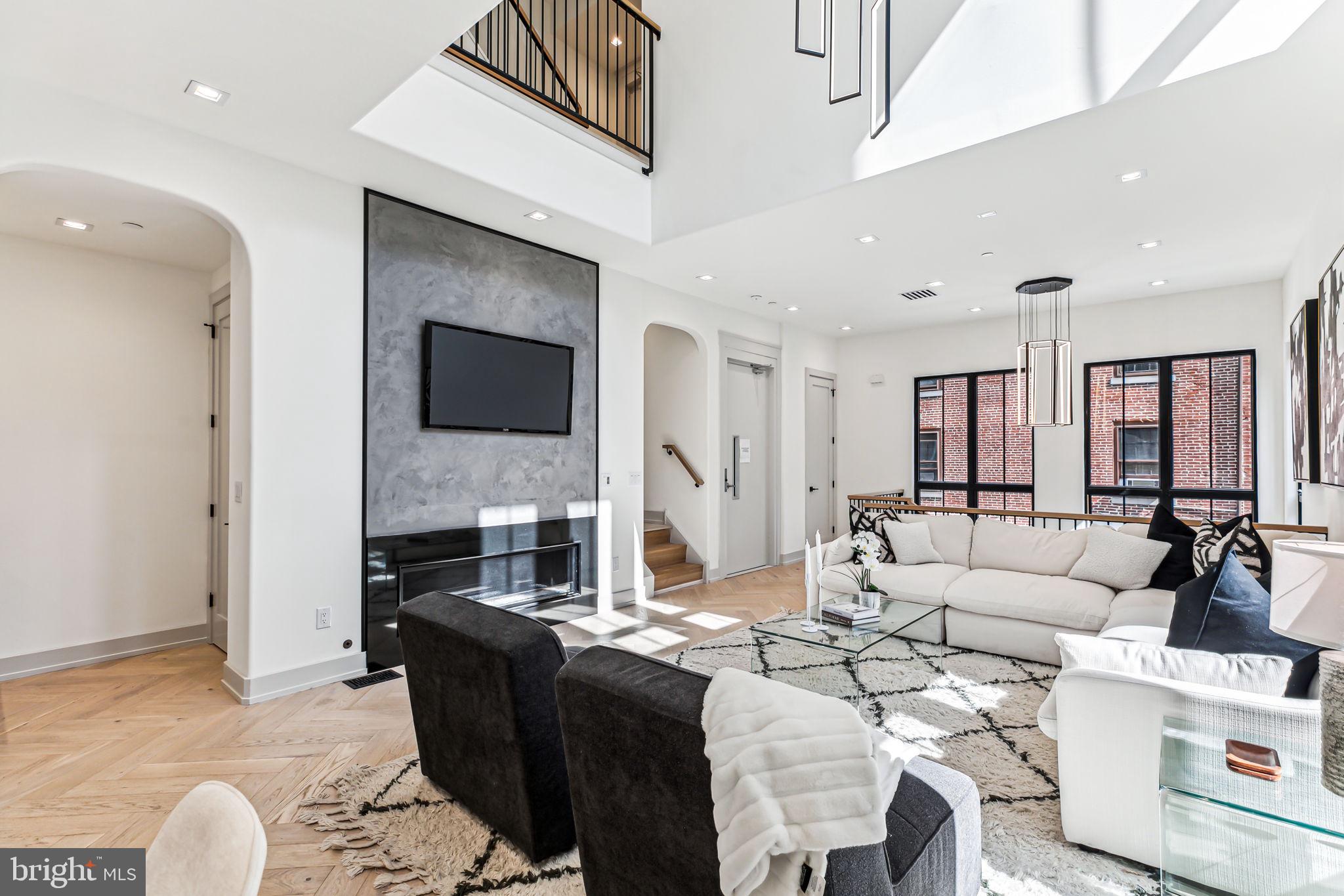 RITTENHOUSE SQUARE - Residential