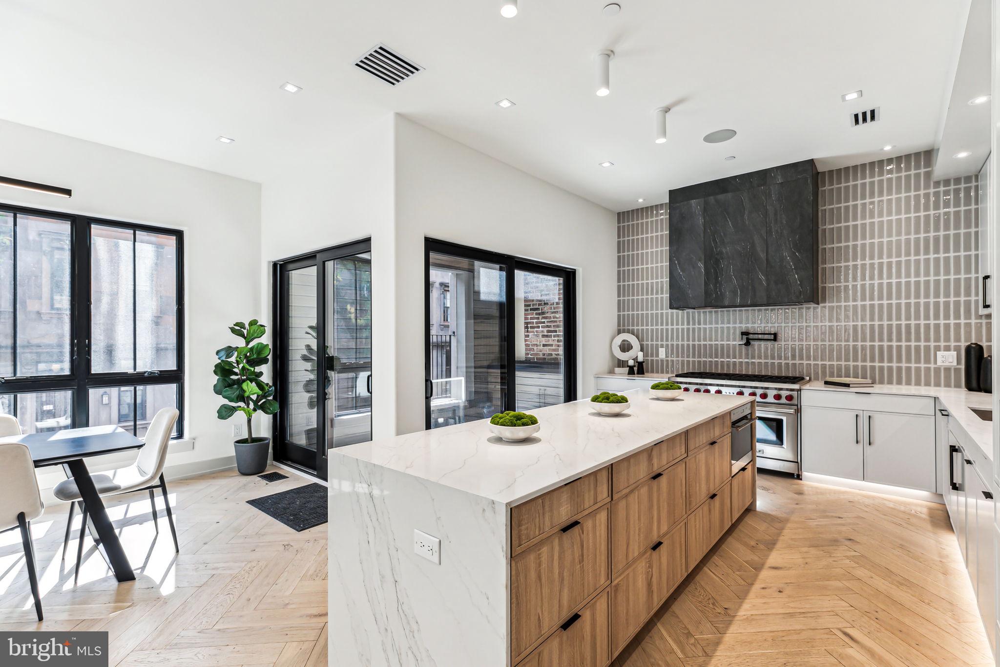 RITTENHOUSE SQUARE - Residential