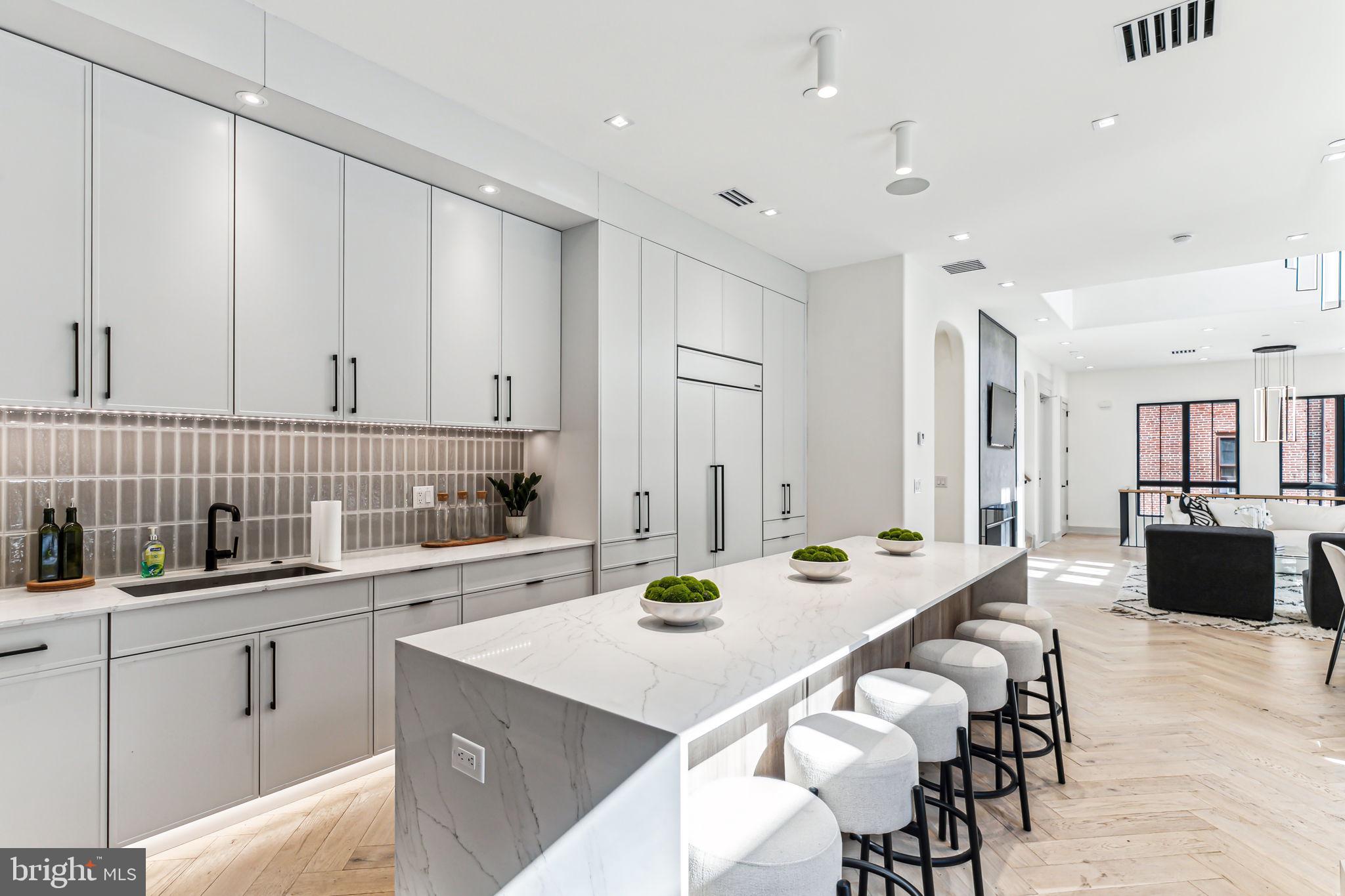 RITTENHOUSE SQUARE - Residential