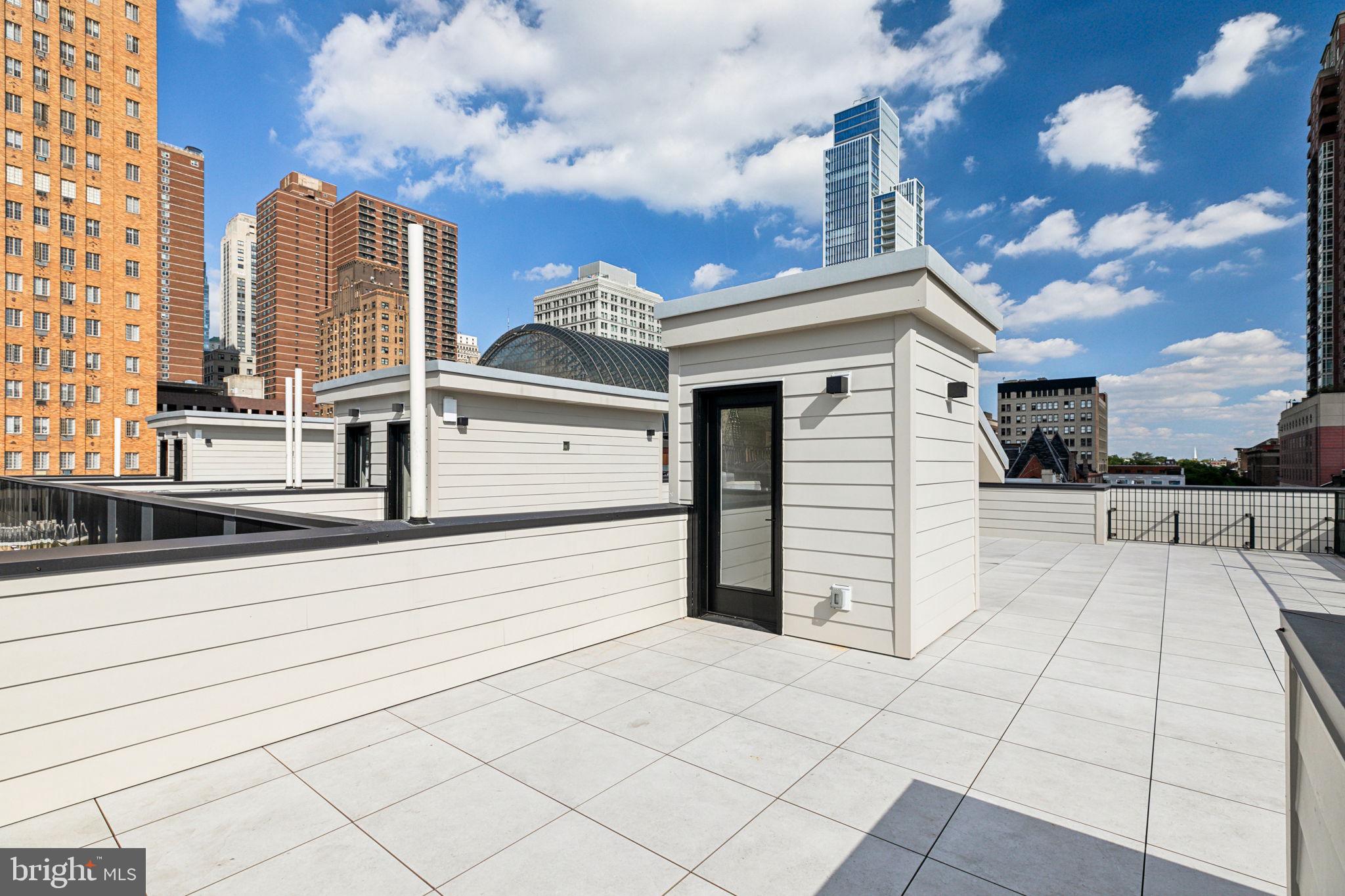 RITTENHOUSE SQUARE - Residential