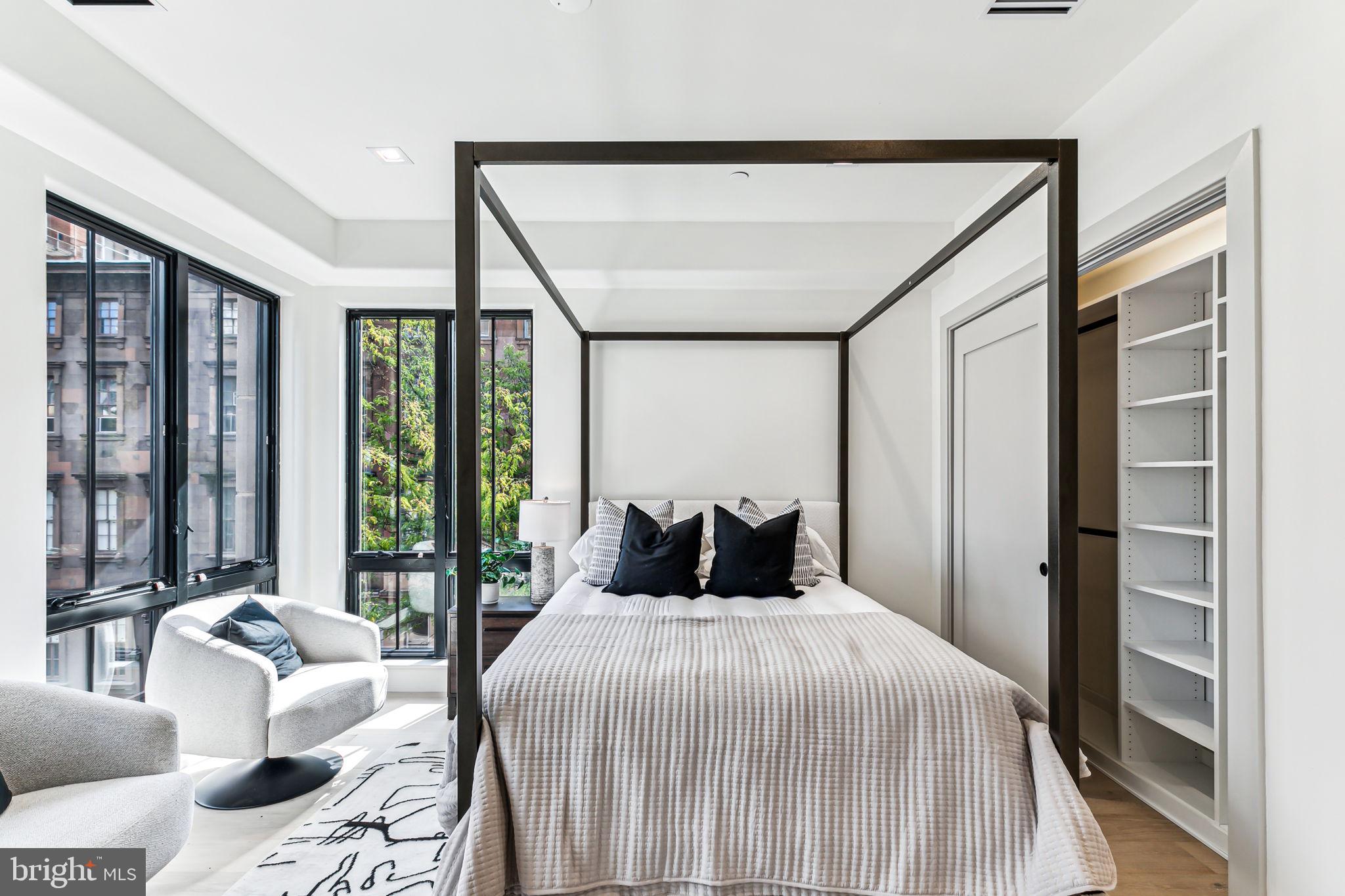 RITTENHOUSE SQUARE - Residential