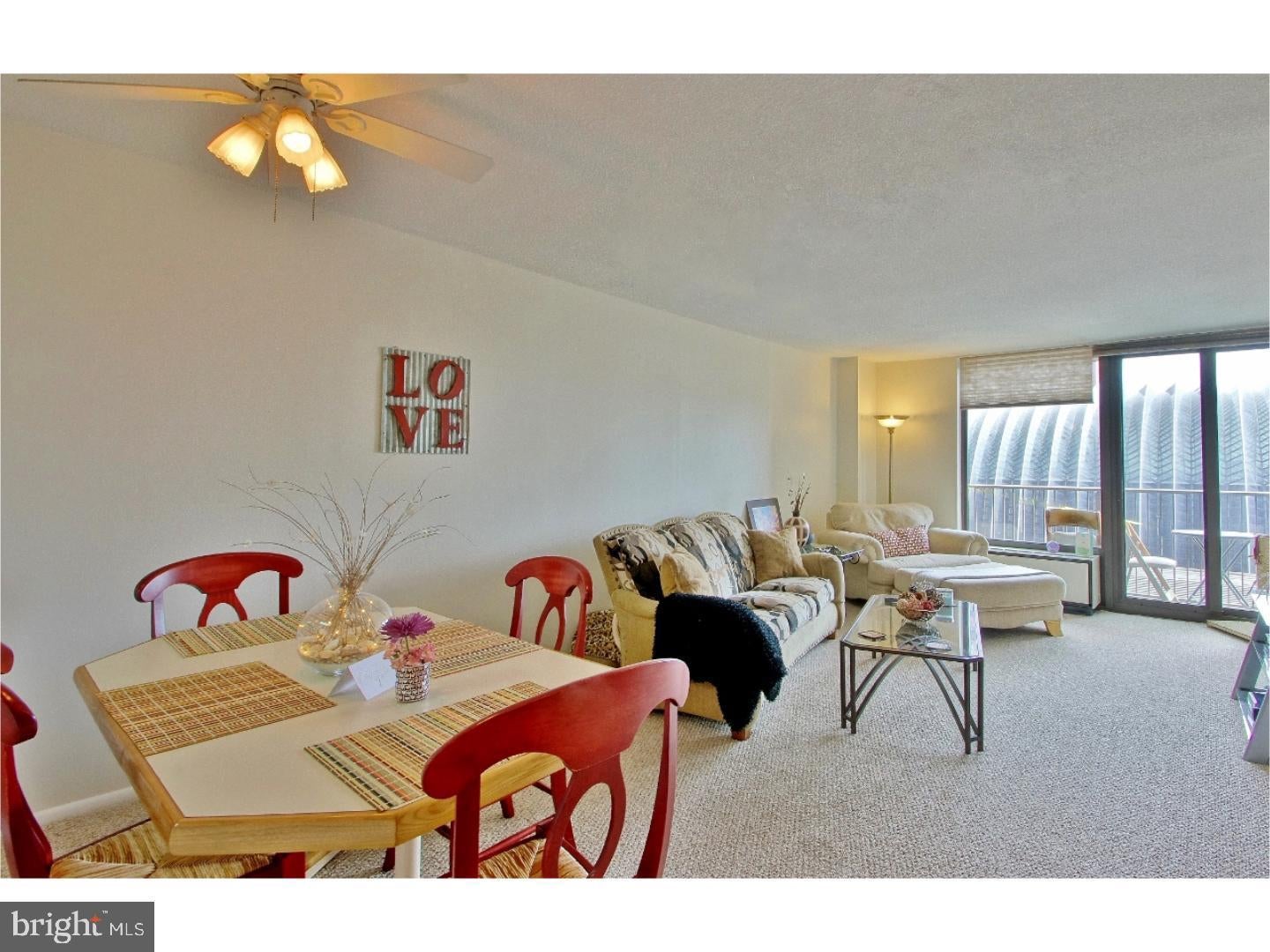 1420 LOCUST 10P
