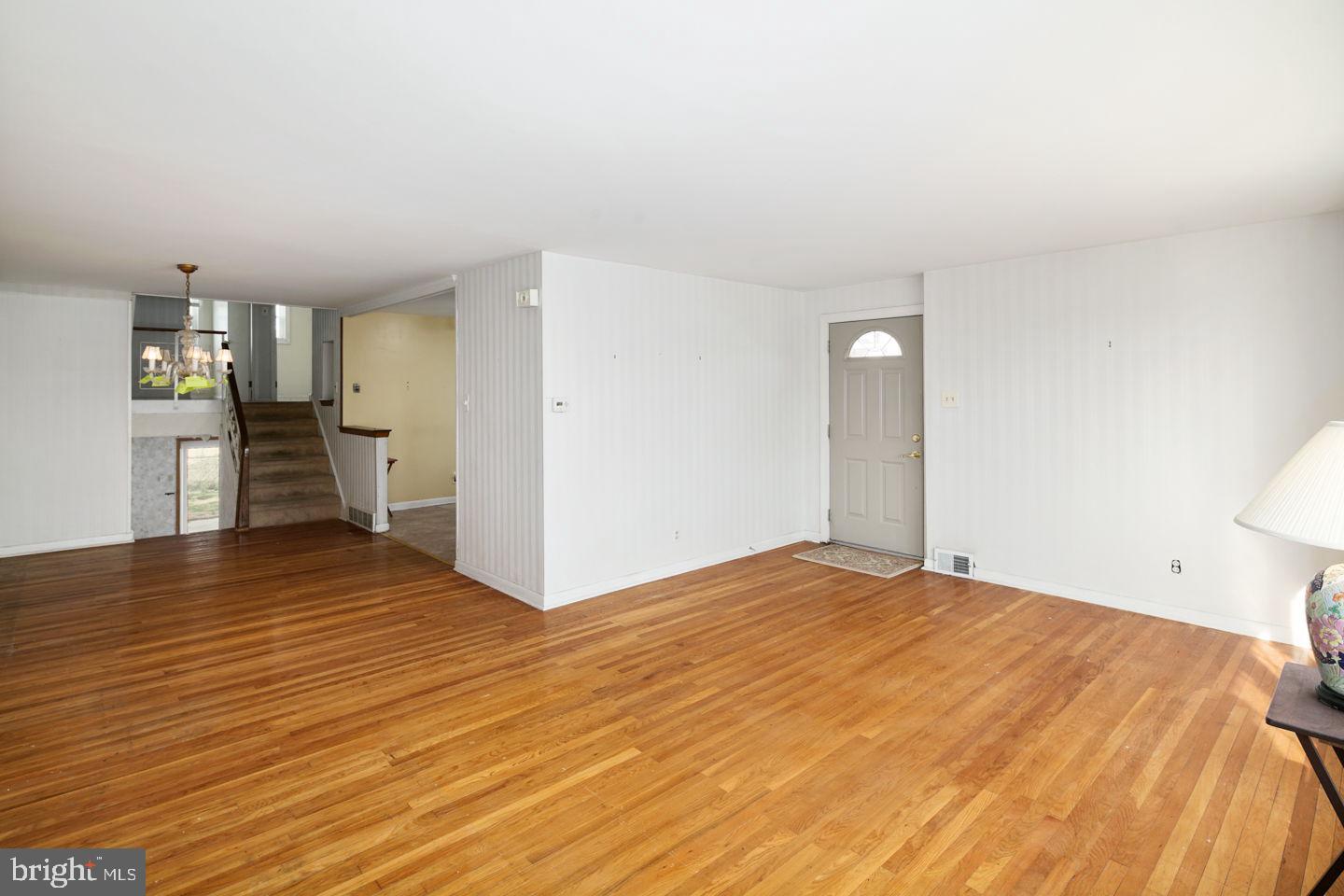 BUSTLETON - Residential