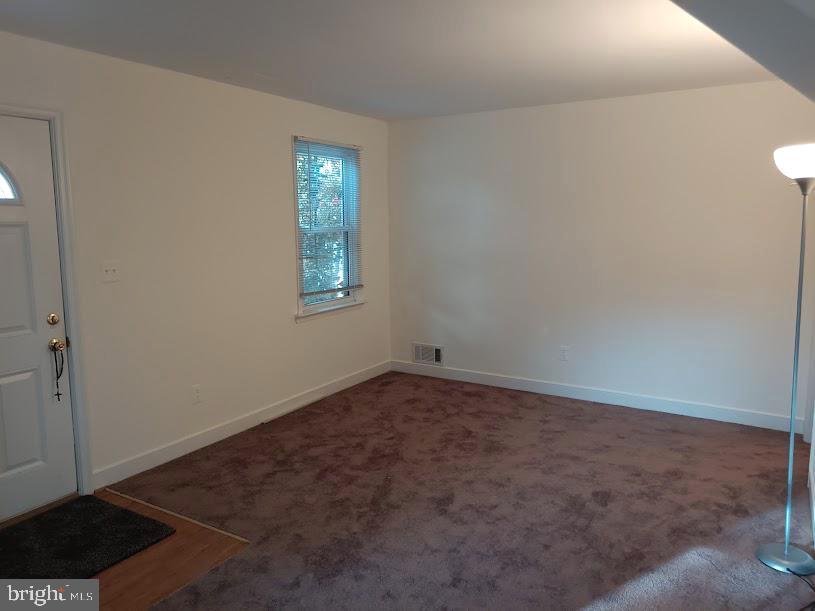 GLENMONT VILLAGE - Residential Lease