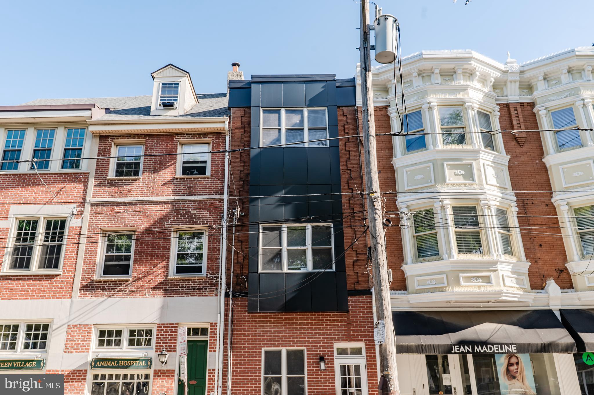 QUEEN VILLAGE - Commercial Lease