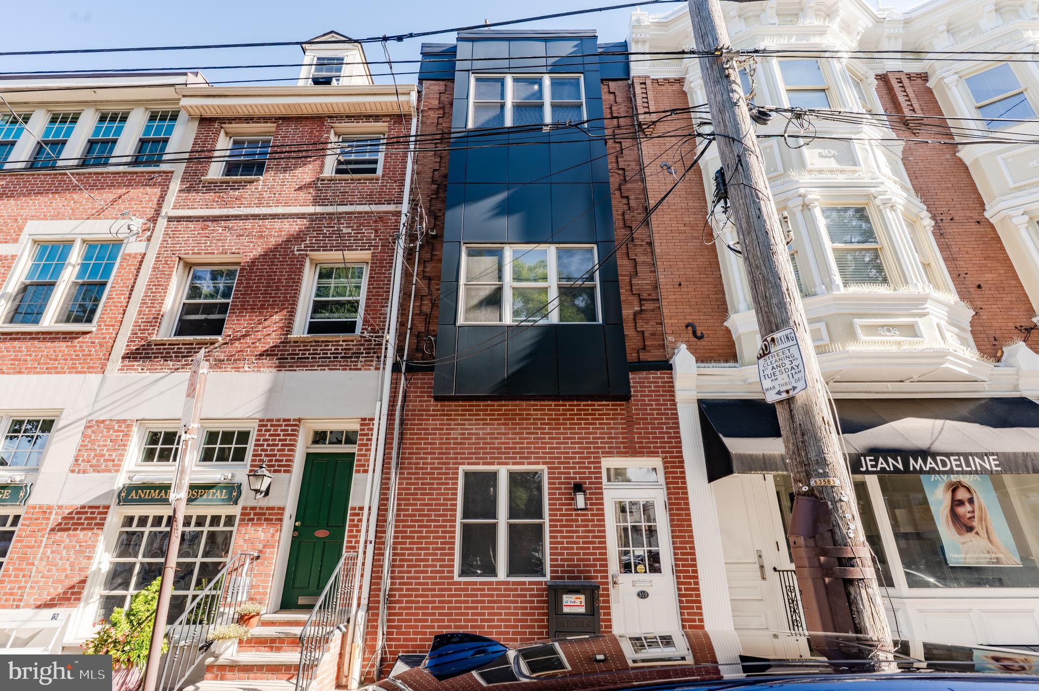 QUEEN VILLAGE - Commercial Lease