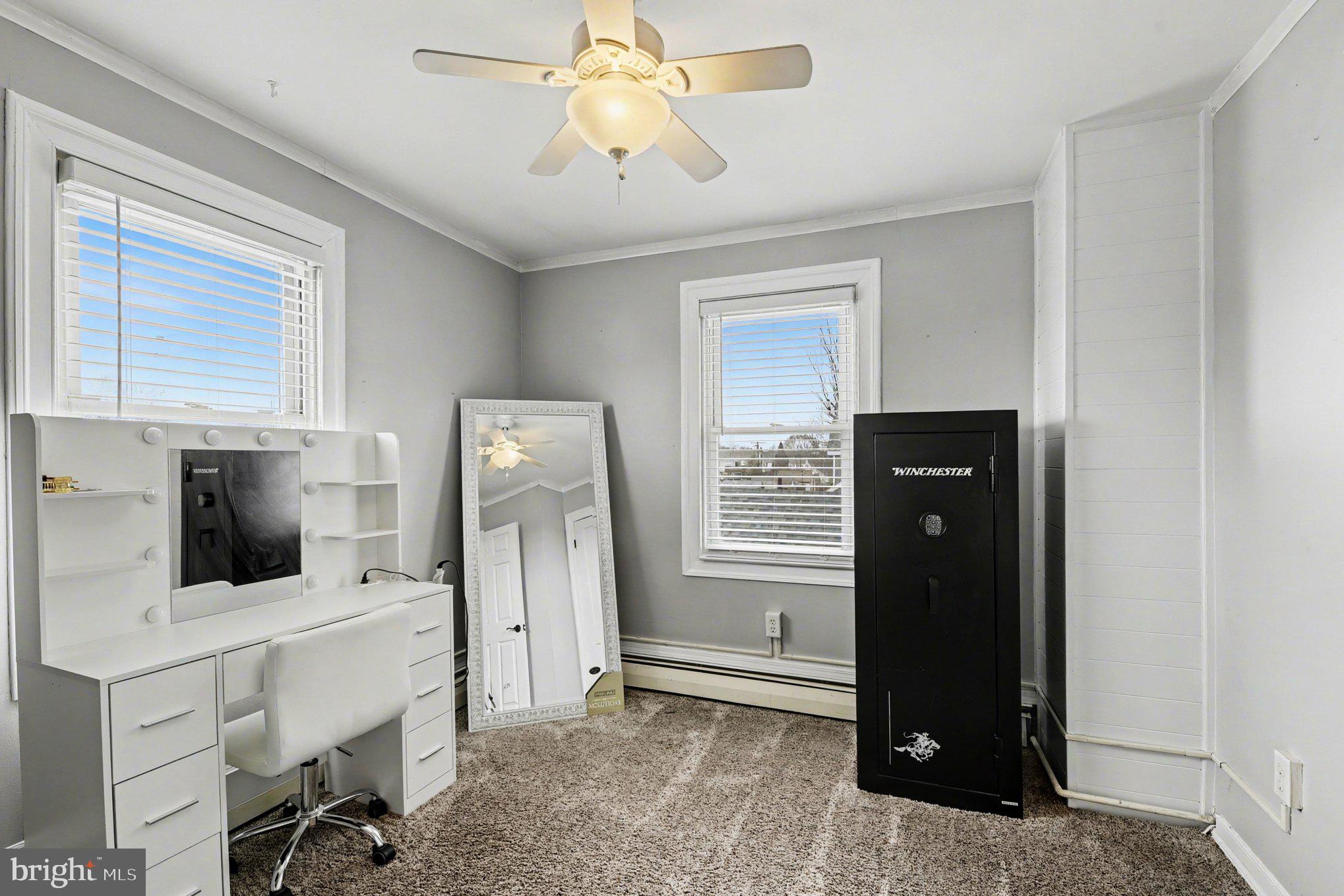 CEDAR CREST - Residential