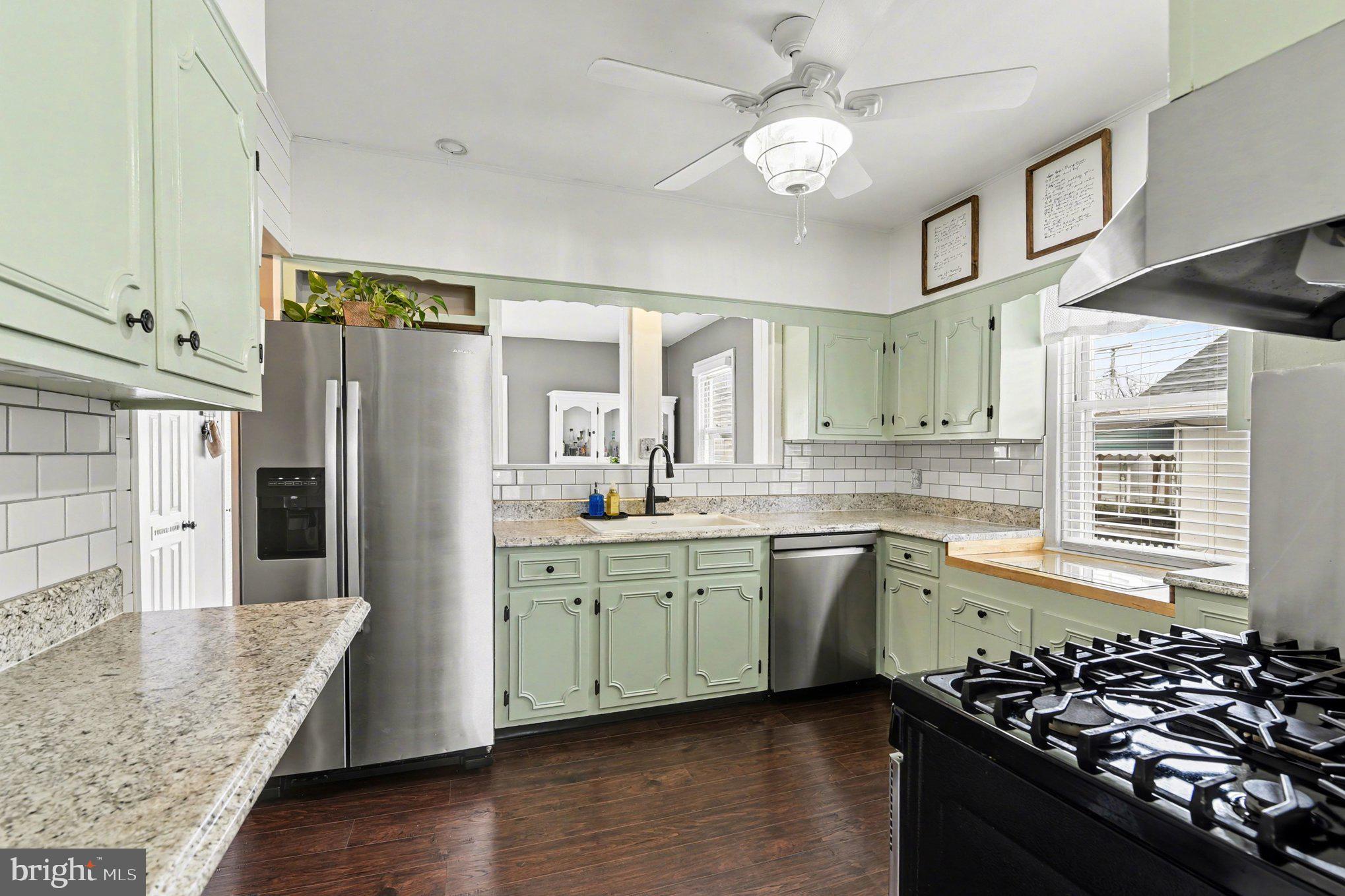 CEDAR CREST - Residential