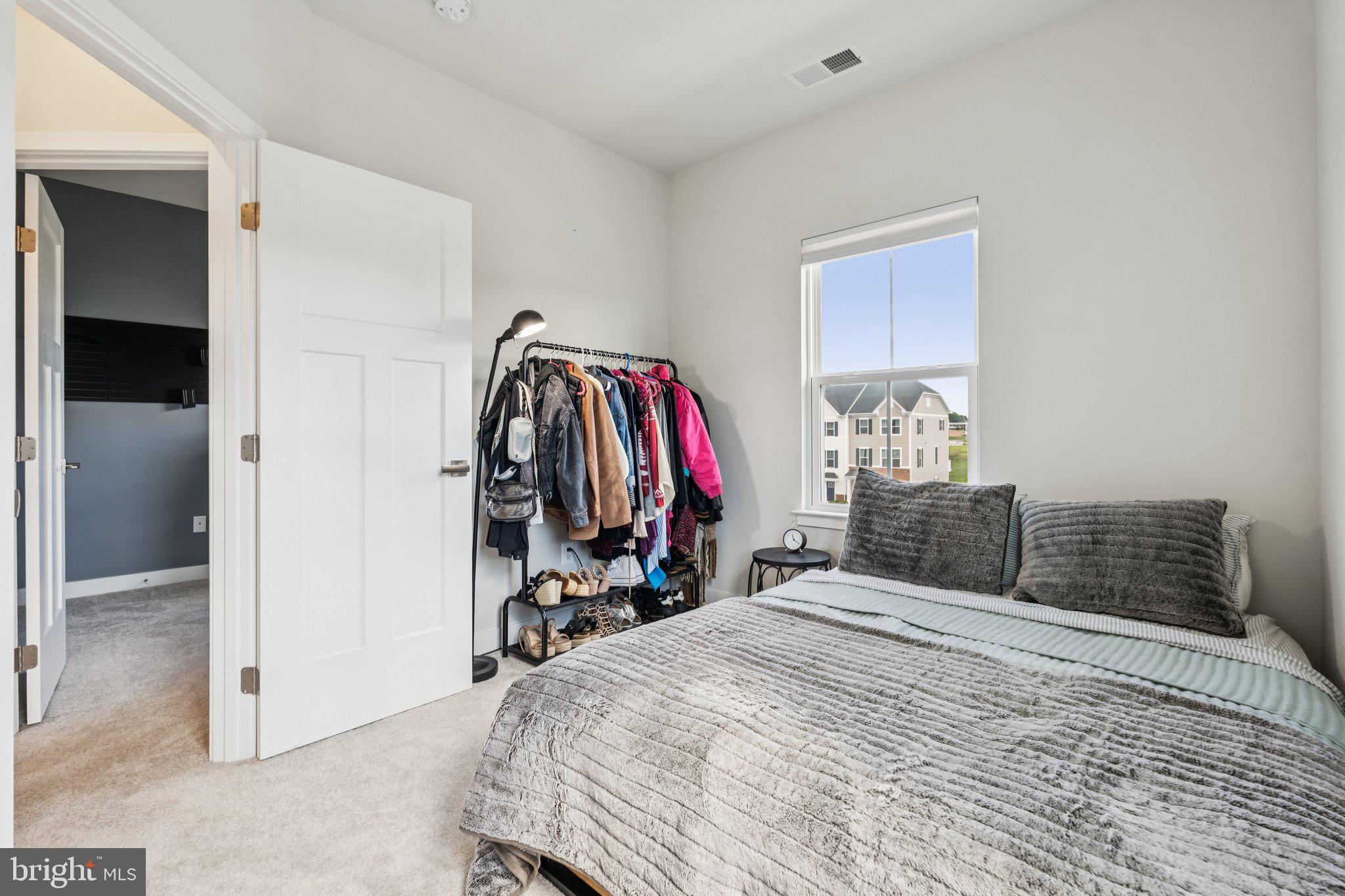 JAMES RUN TOWNHOMES - Residential