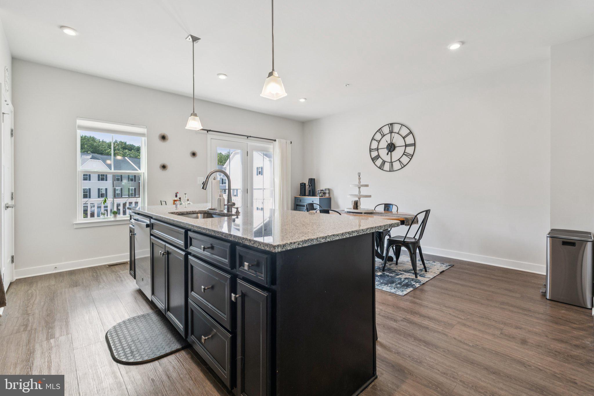 JAMES RUN TOWNHOMES - Residential