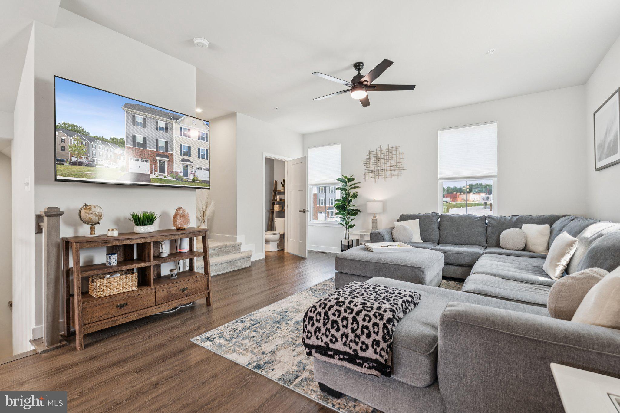 JAMES RUN TOWNHOMES - Residential