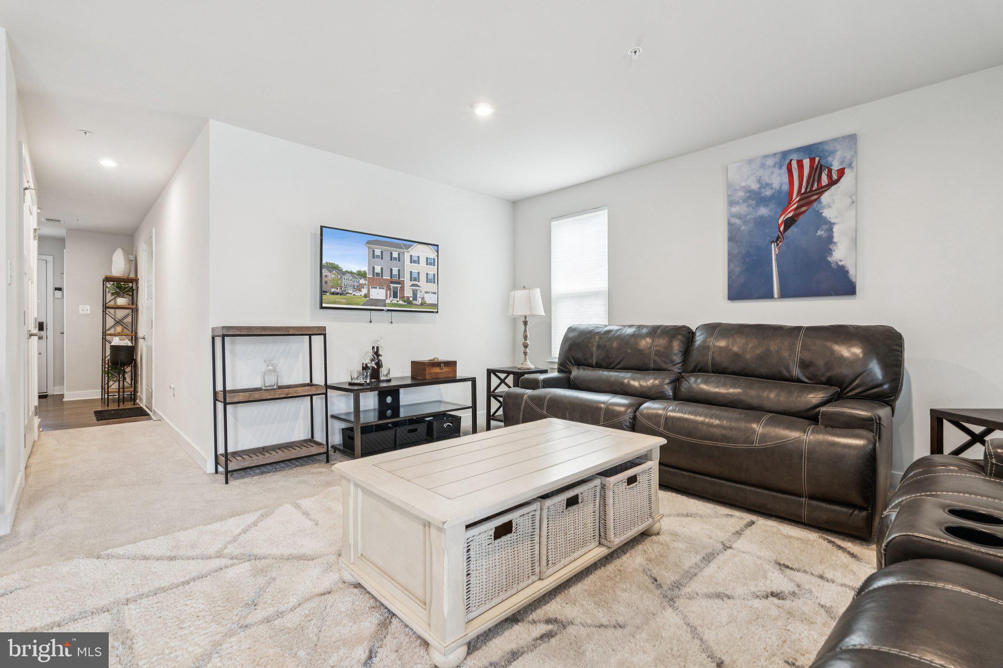 JAMES RUN TOWNHOMES - Residential