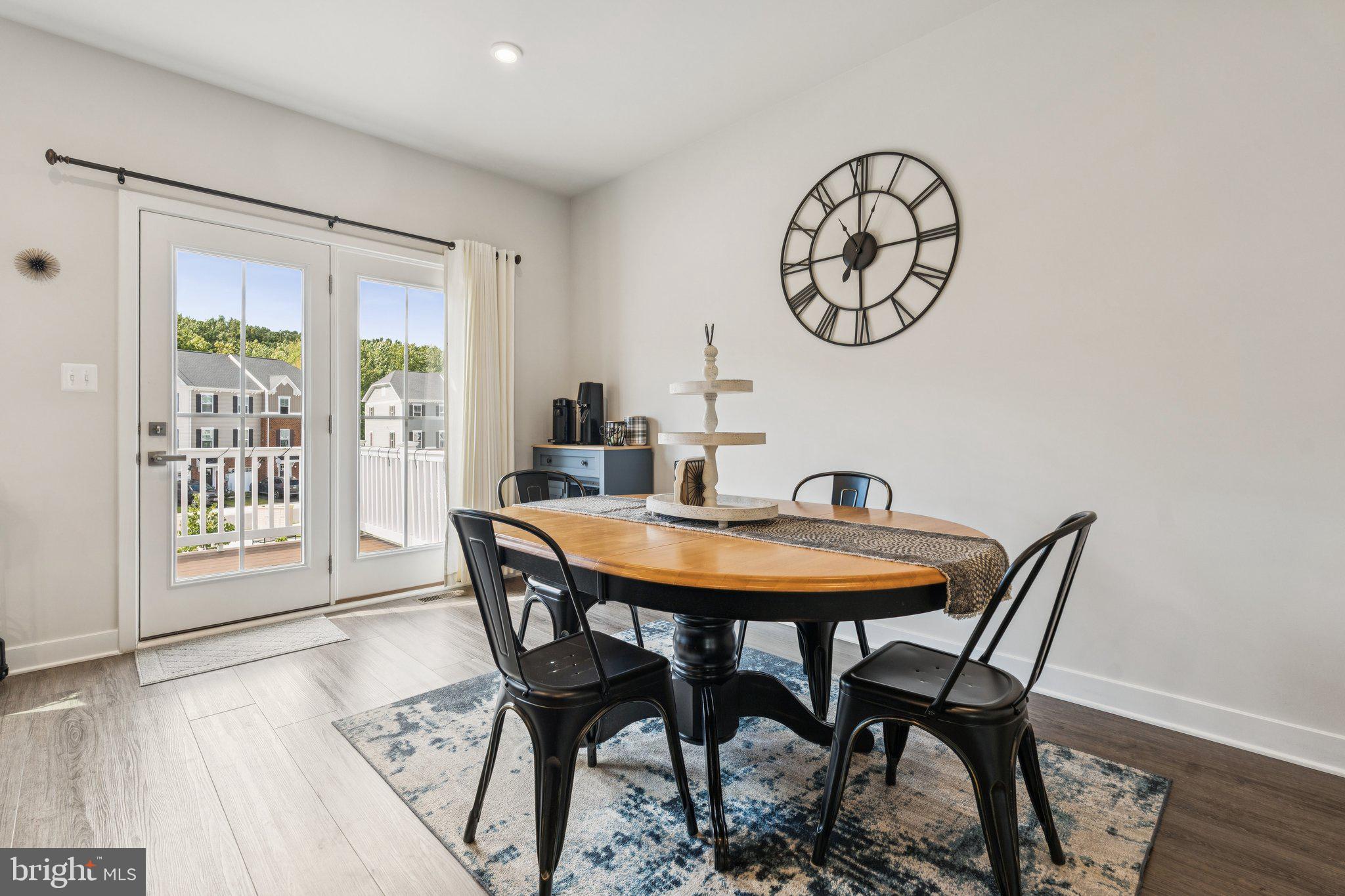 JAMES RUN TOWNHOMES - Residential