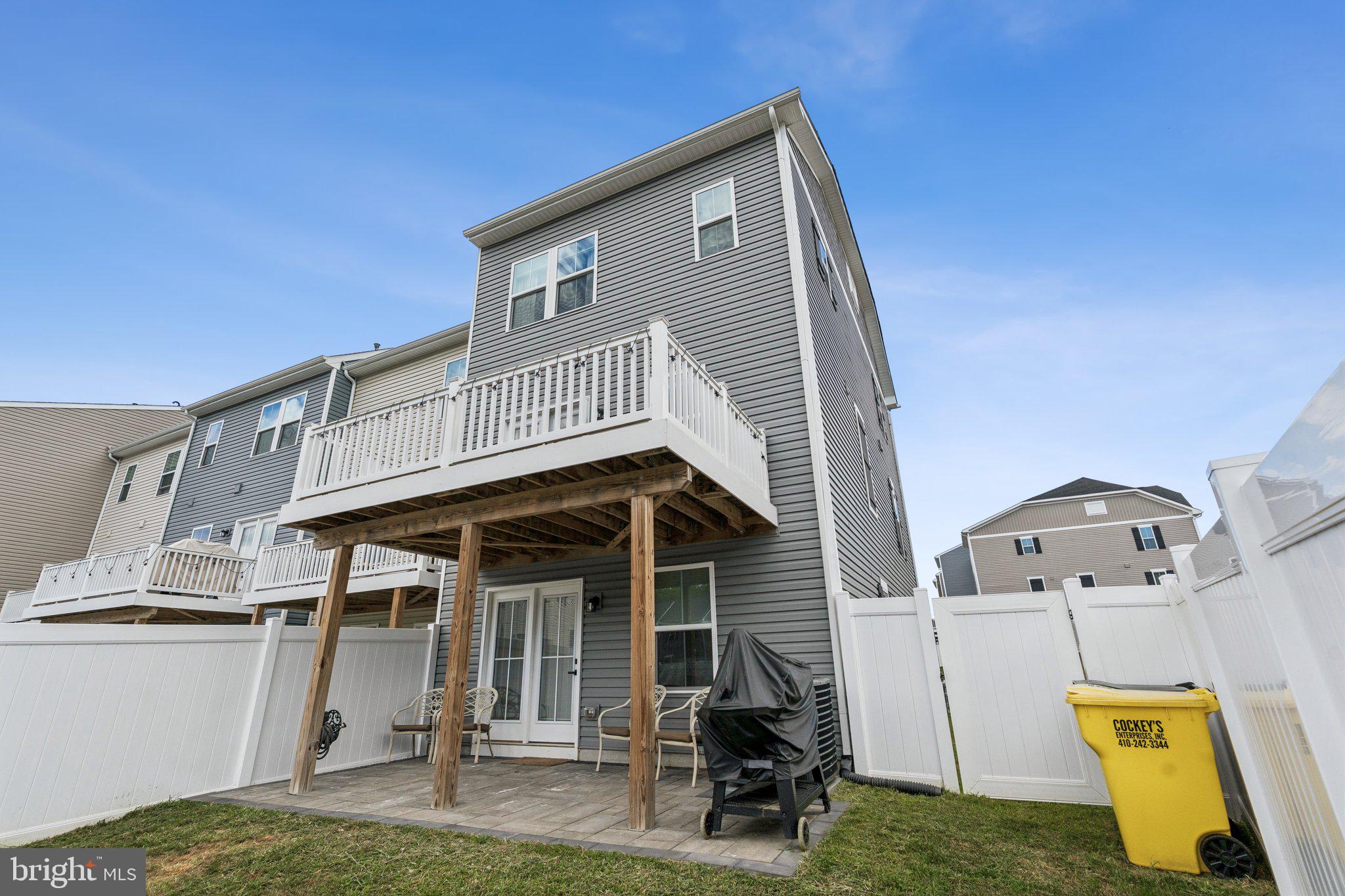 JAMES RUN TOWNHOMES - Residential