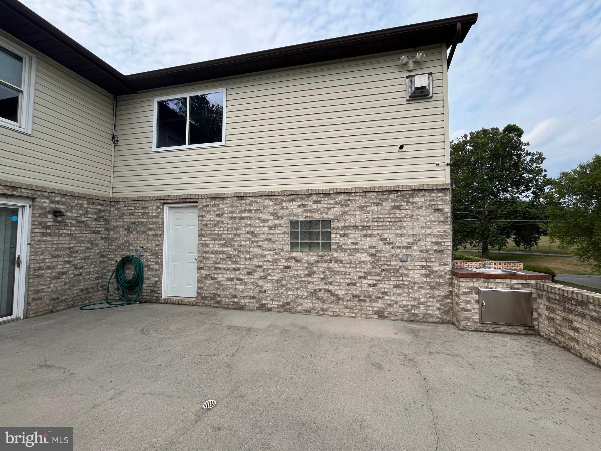 AVON BEND - Residential