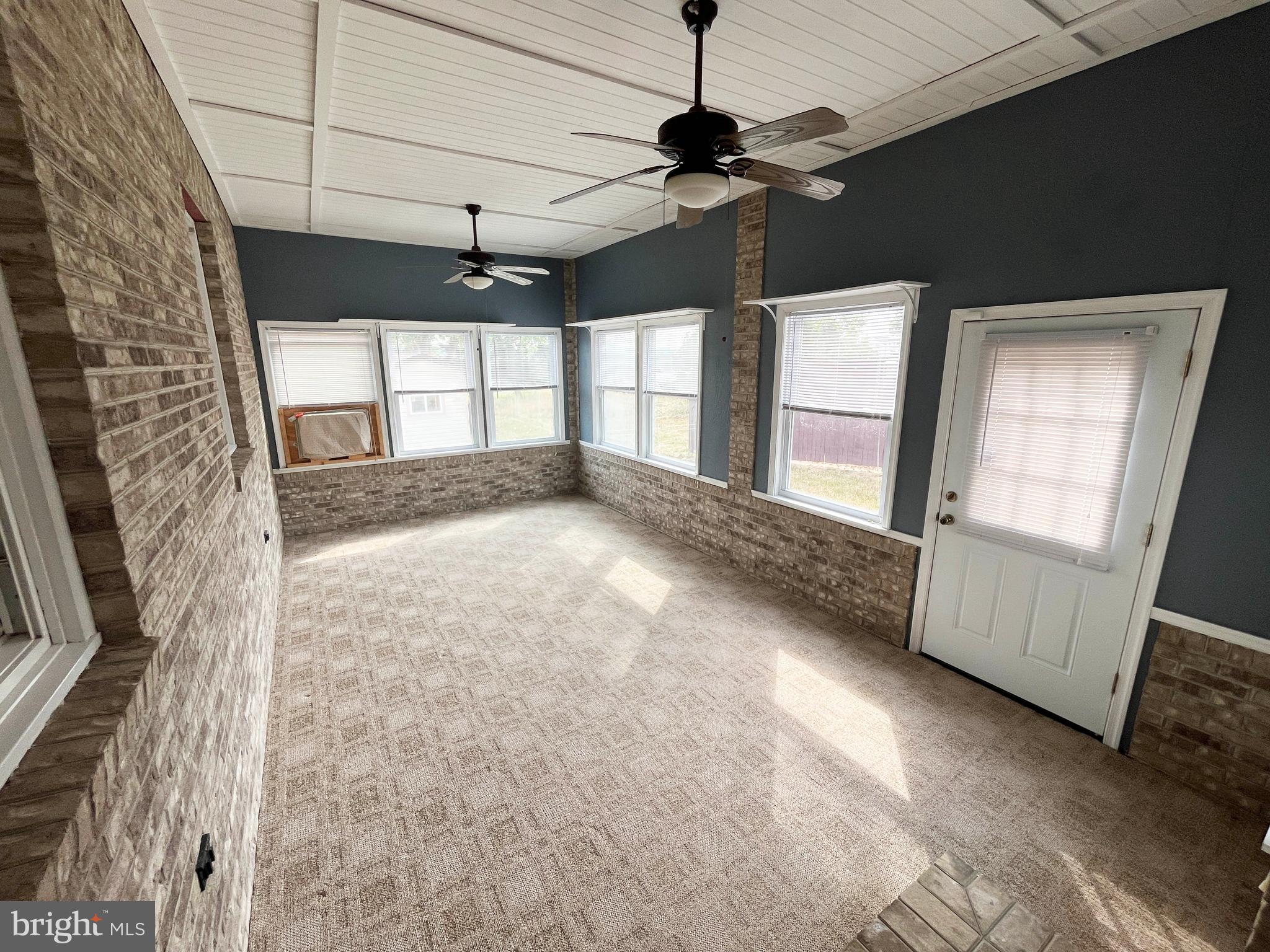 AVON BEND - Residential