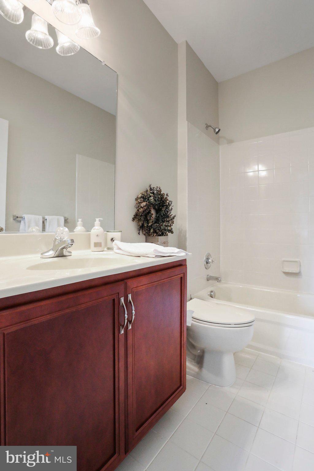 SHENSTONE - Residential