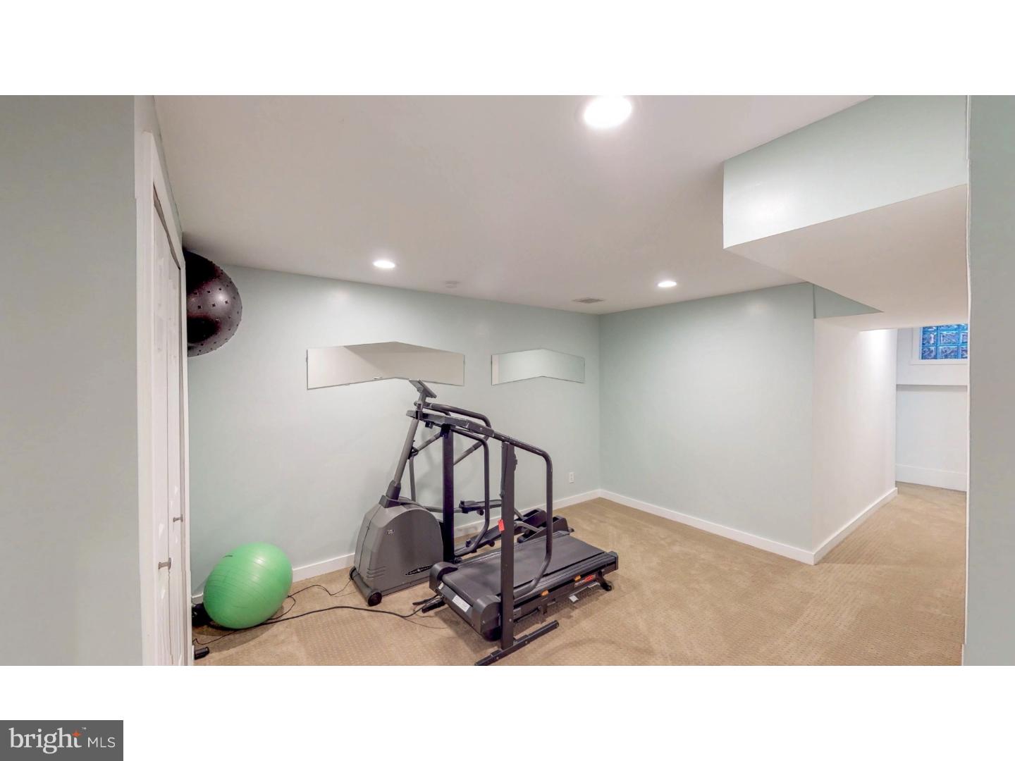 HOLLY HILL - Residential