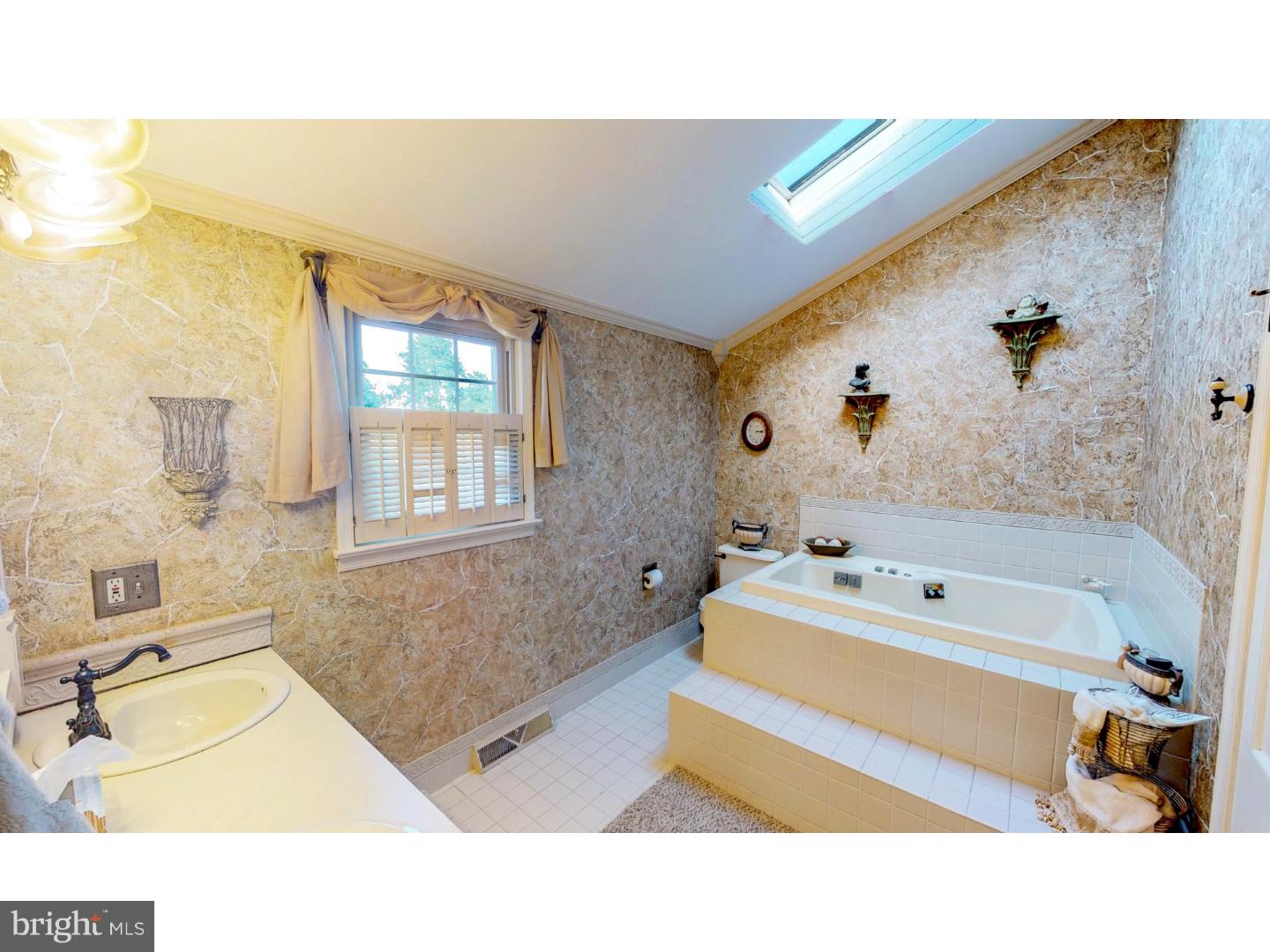 HOLLY HILL - Residential