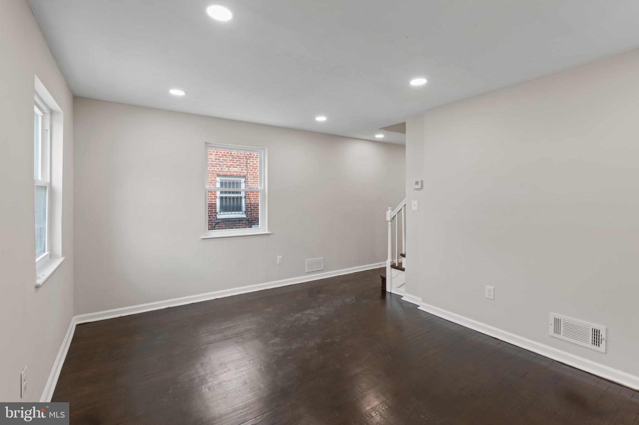 4609 EAST CAPITOL STREET SE