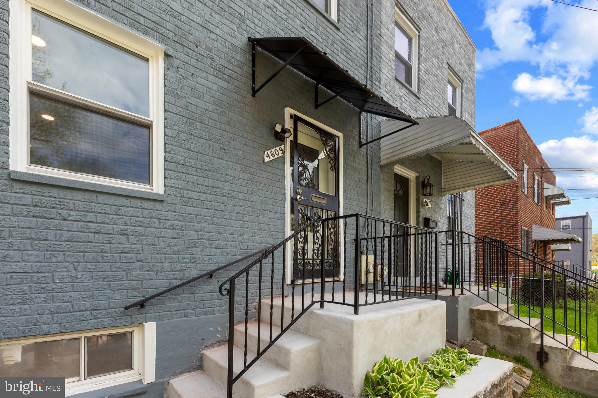 4609 EAST CAPITOL STREET SE